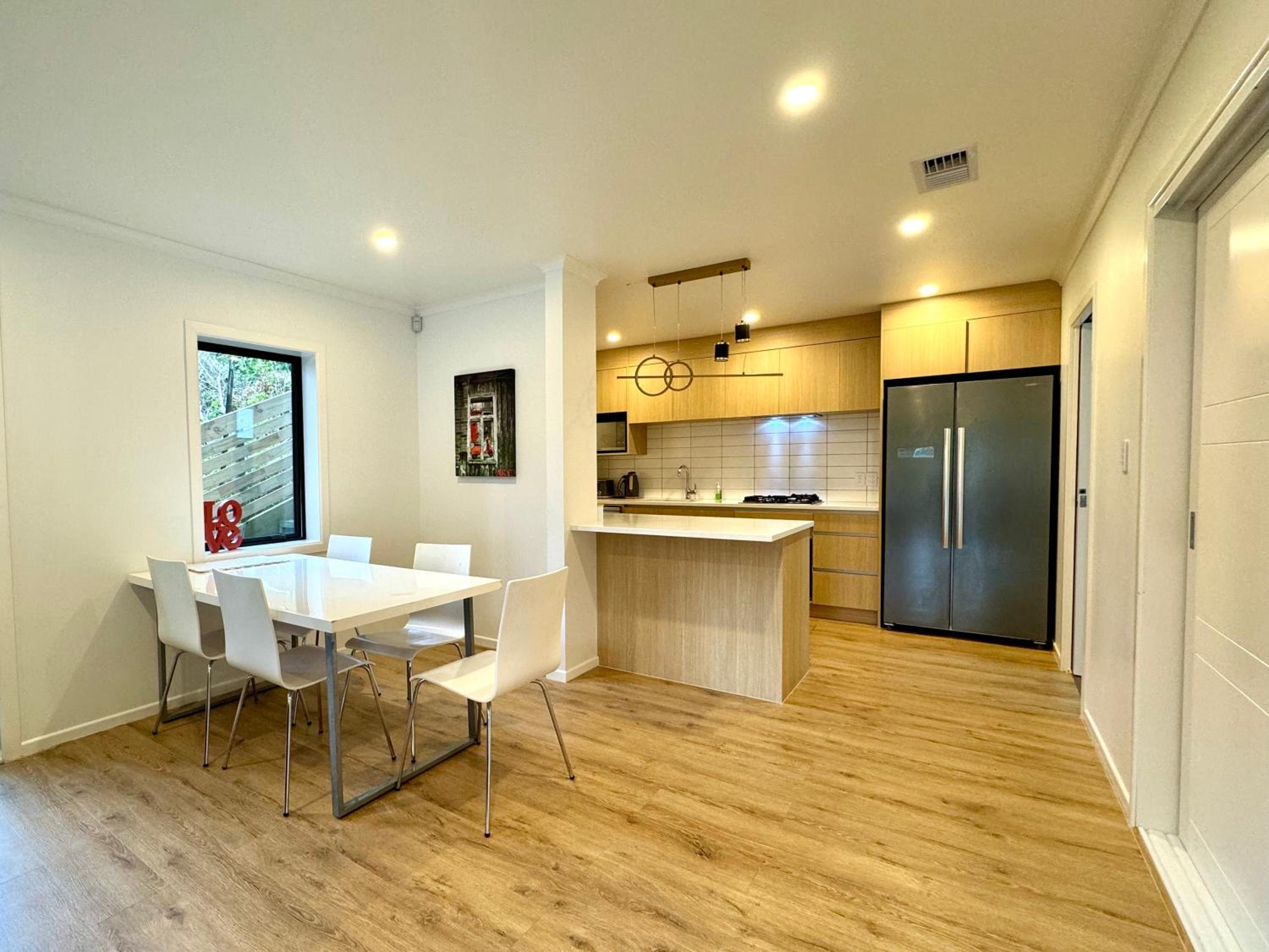 Three-Bedroom Townhouse - Photo 3