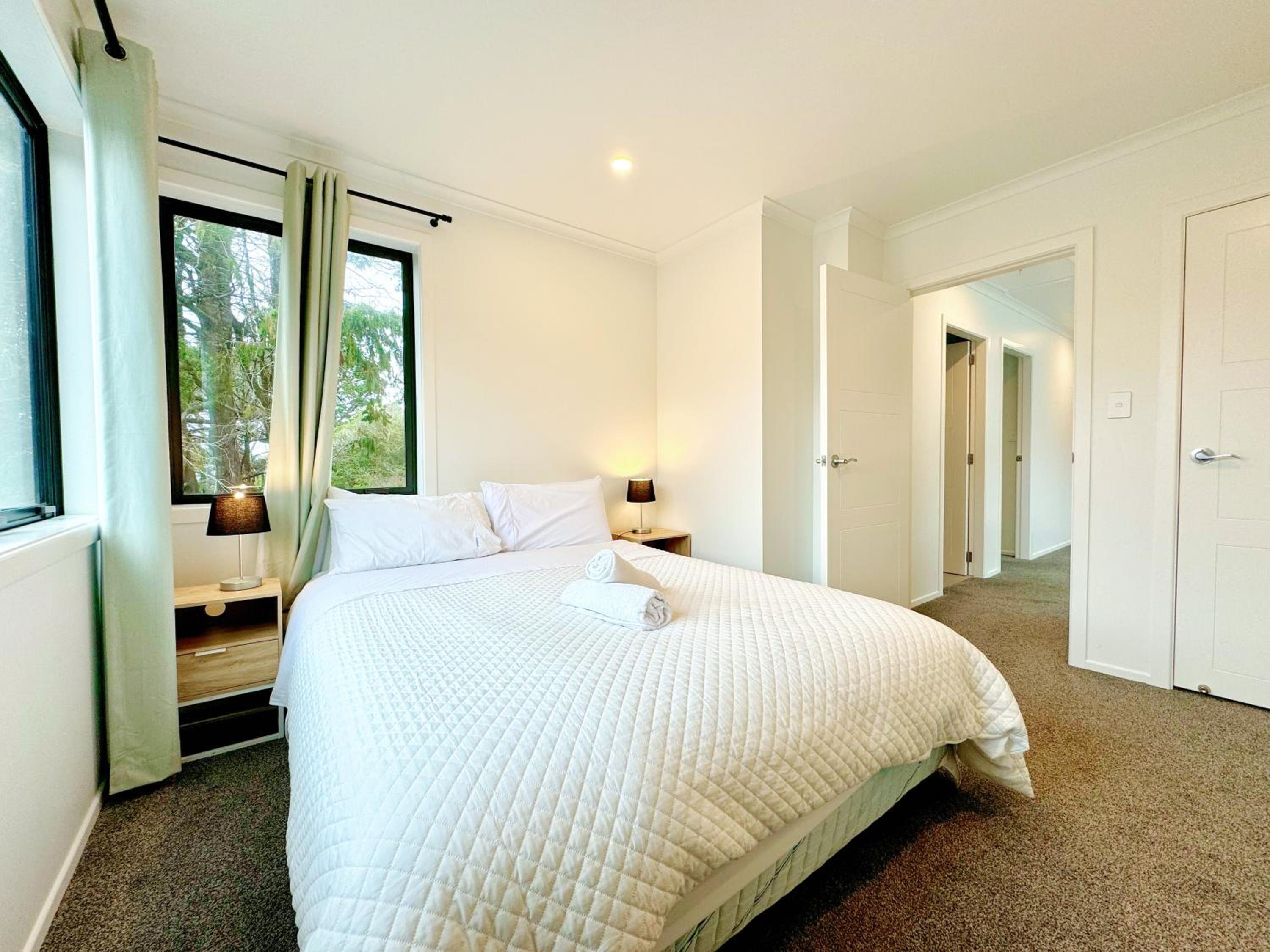 Three-Bedroom Townhouse - Photo 21