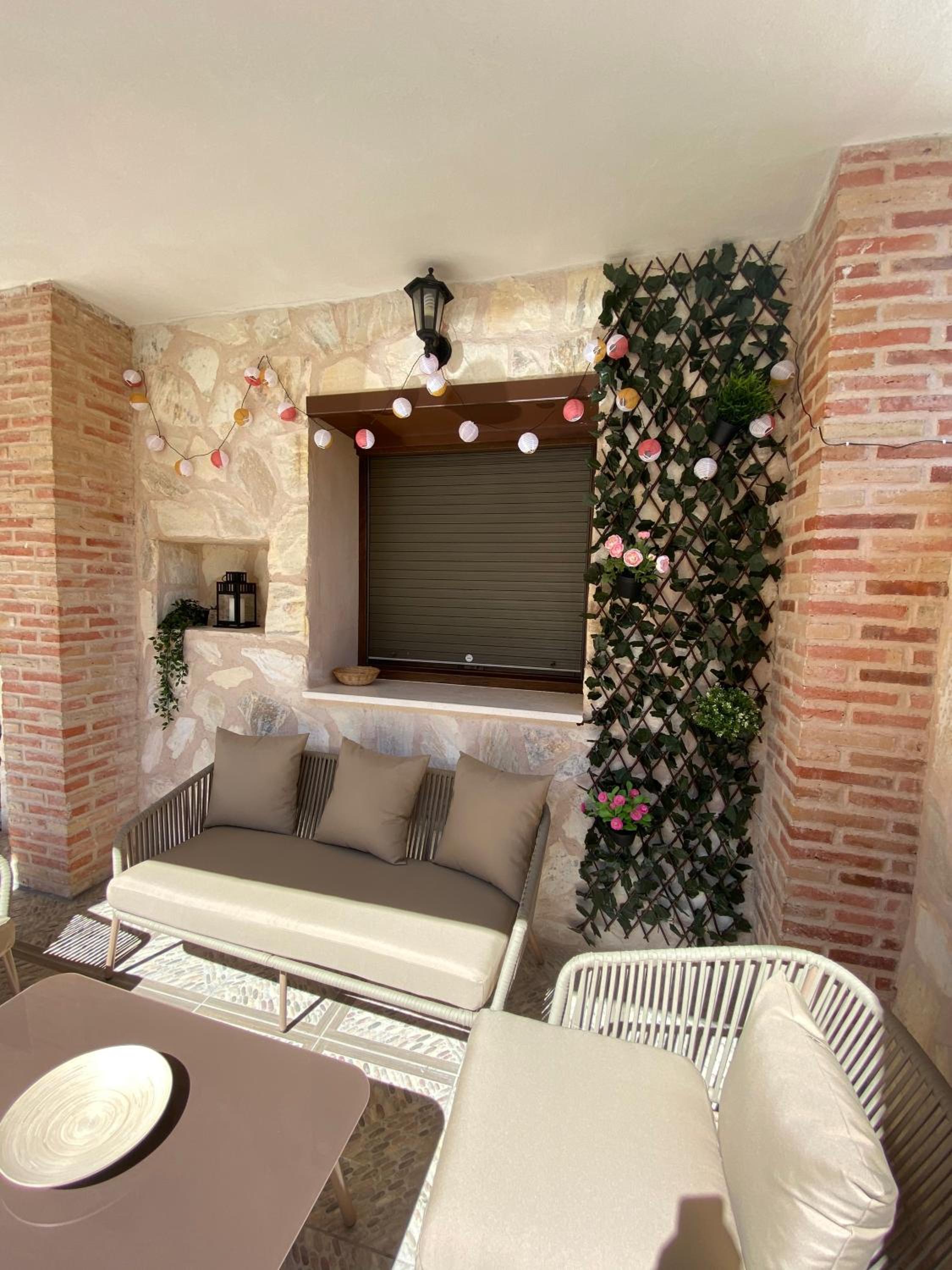One-Bedroom Apartment (3 Adults) - Photo 11