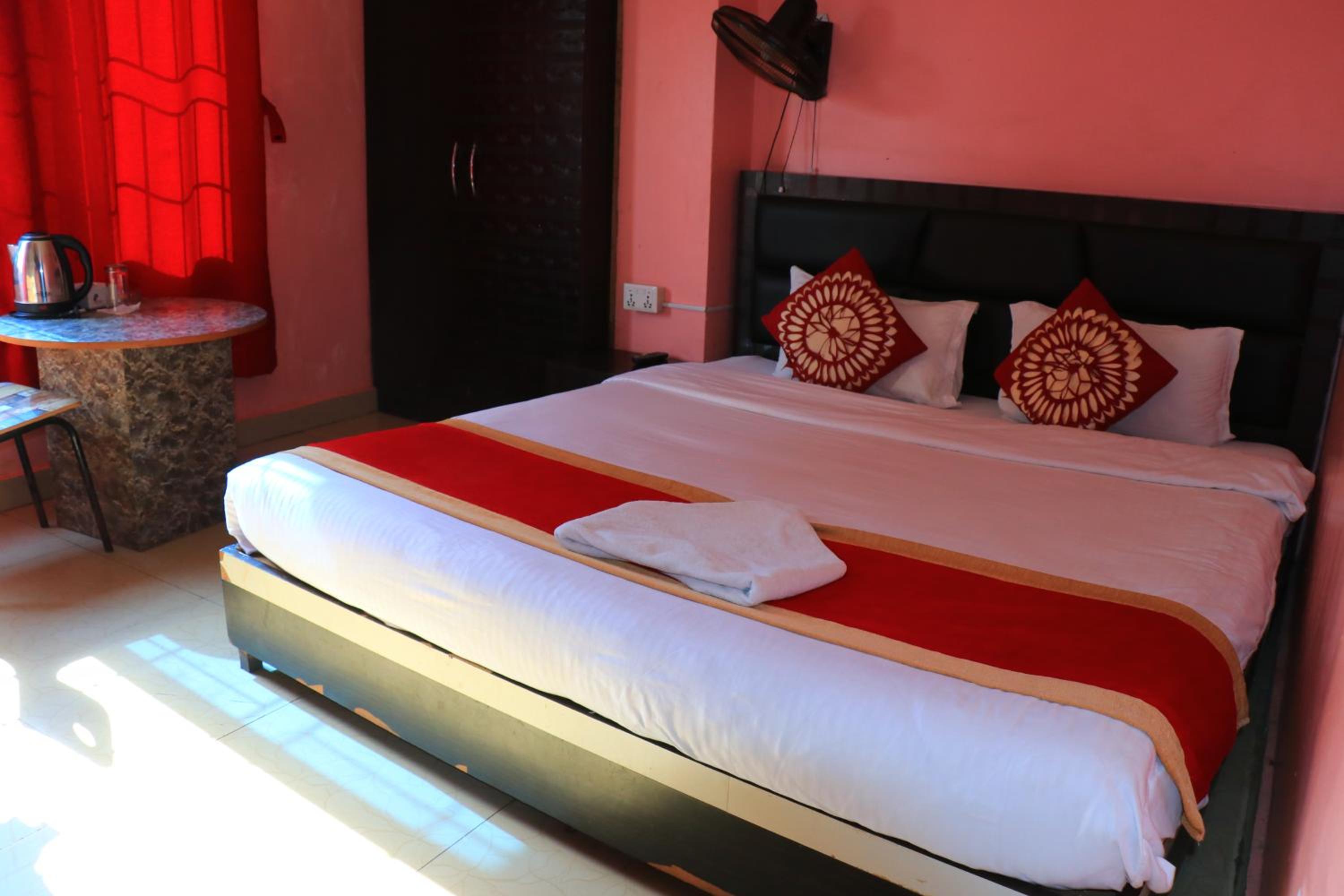 Deluxe Single Room