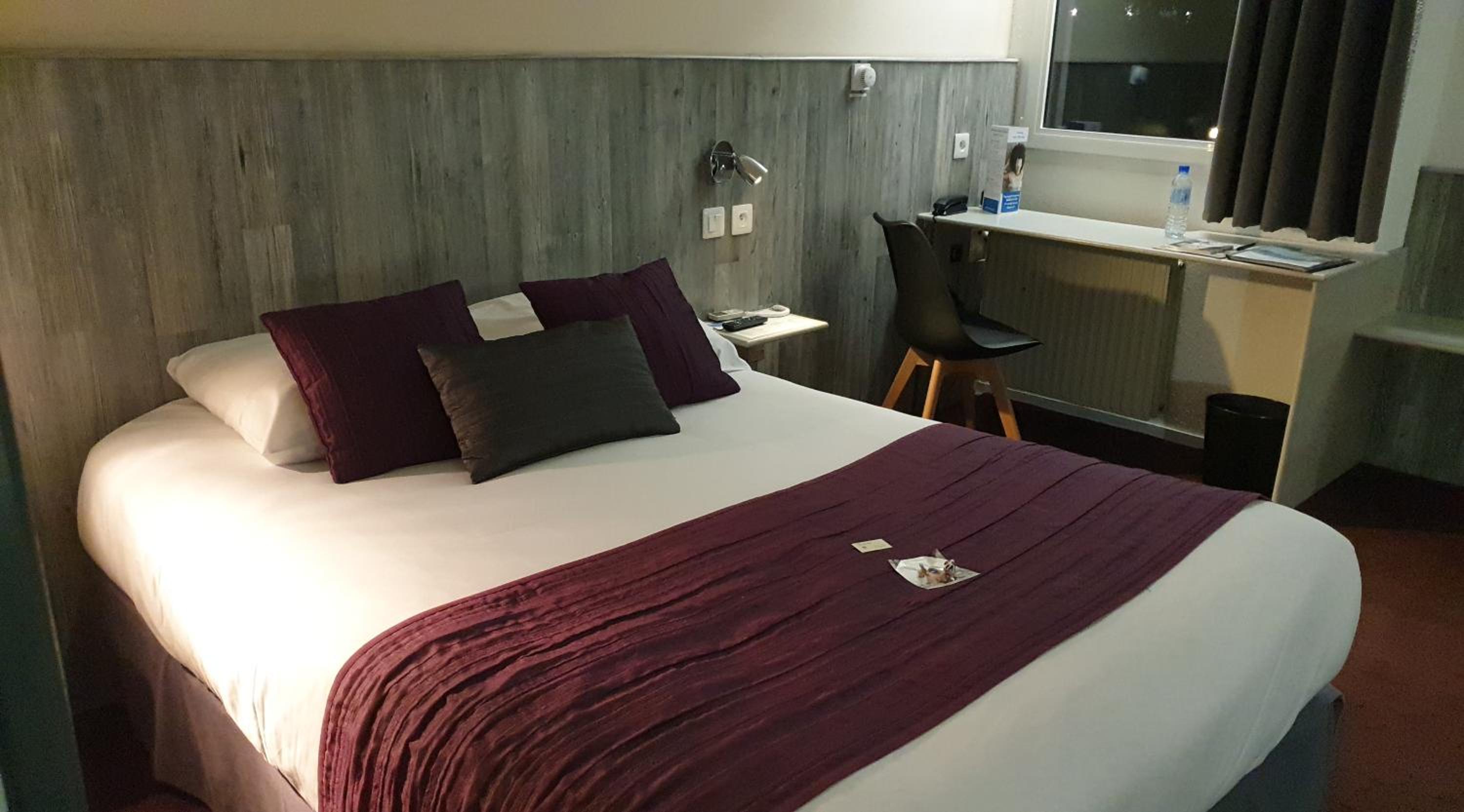 Double Room - Photo 1
