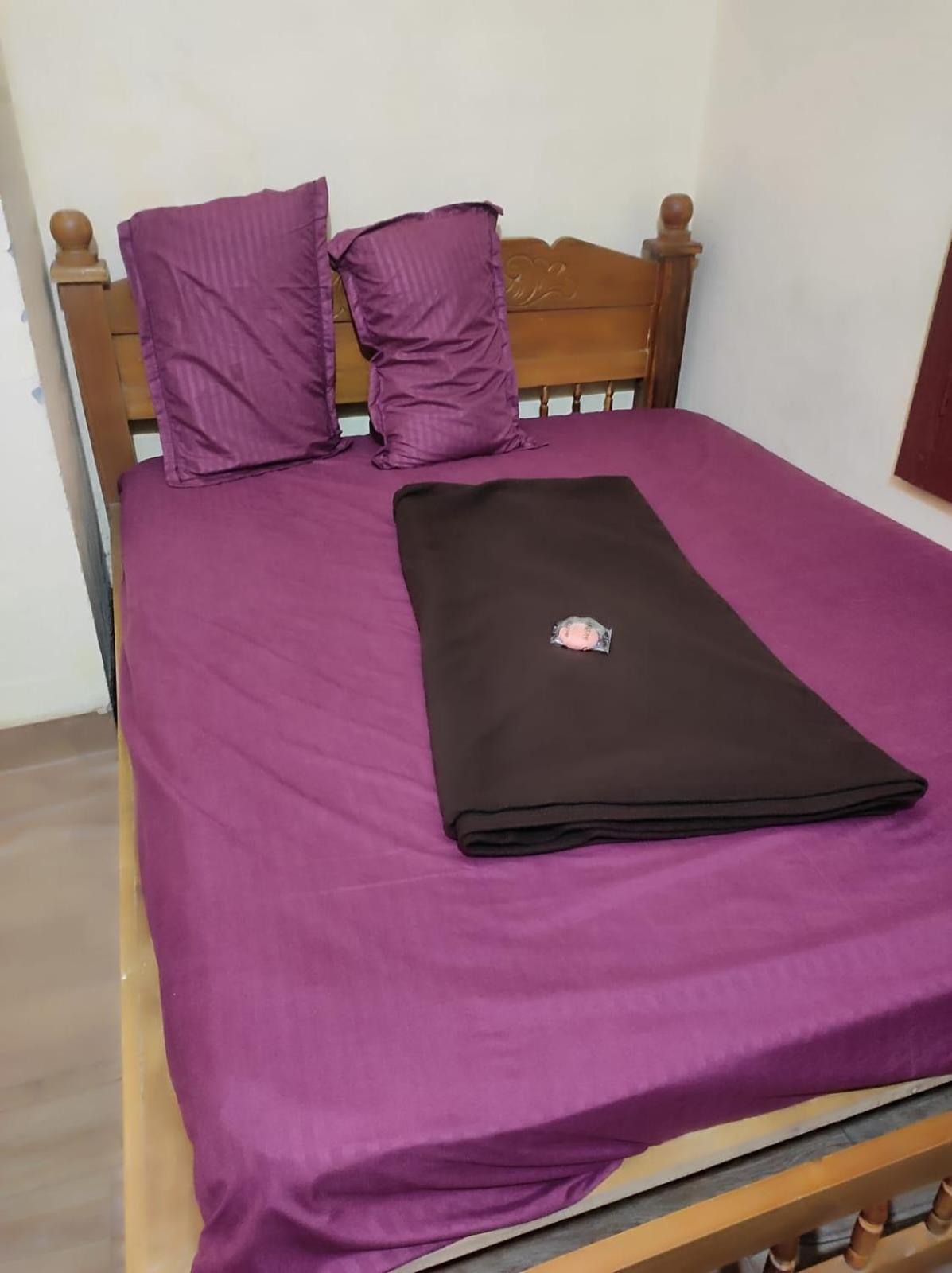 One-Bedroom House photo 1