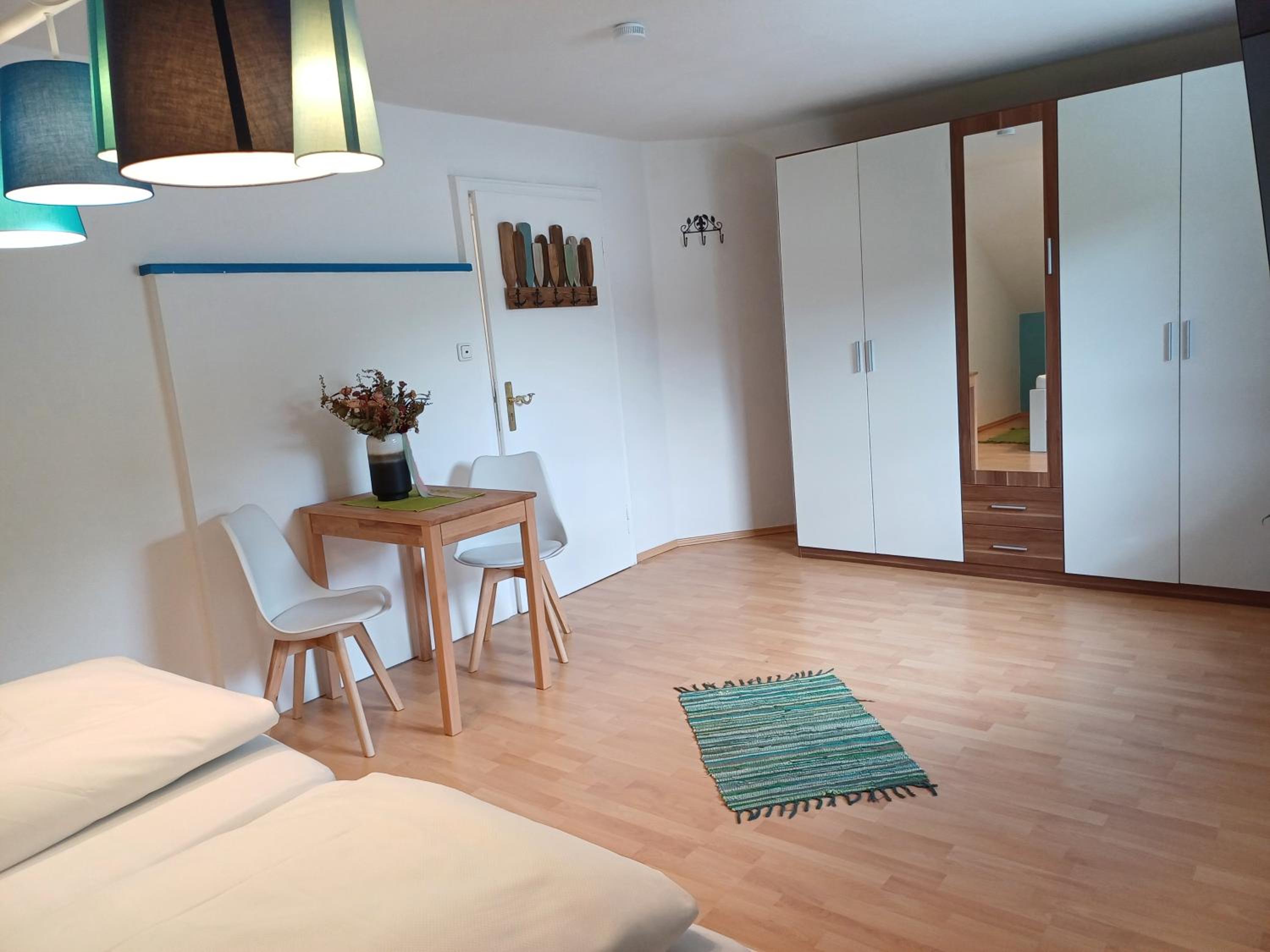 Double Room with Shared Bathroom photo 2