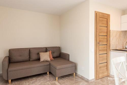 Apartment with Lake View - Photo 6