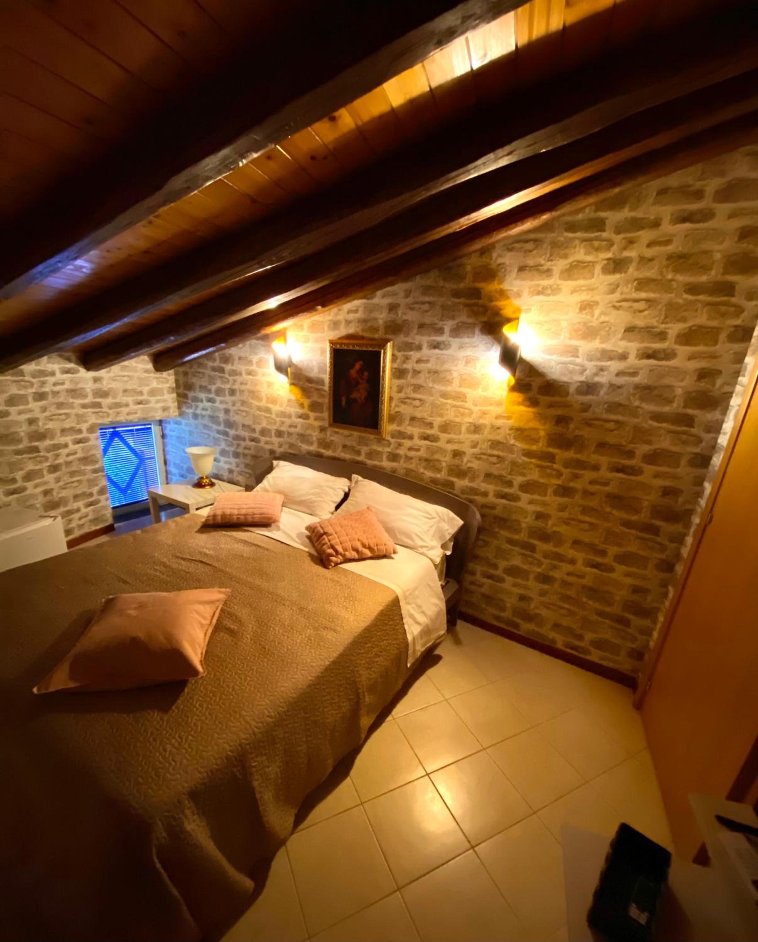 Small Double Room photo 2