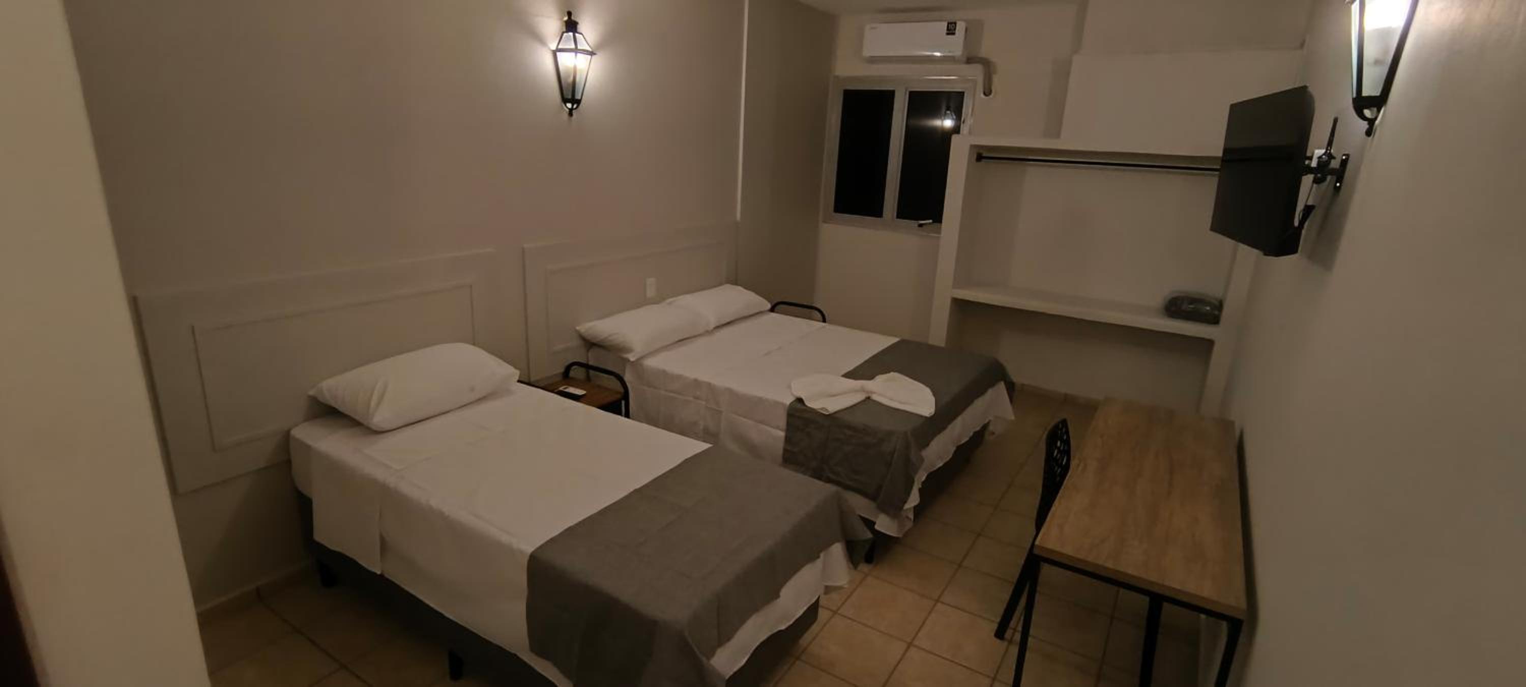 Large Double Room photo 3