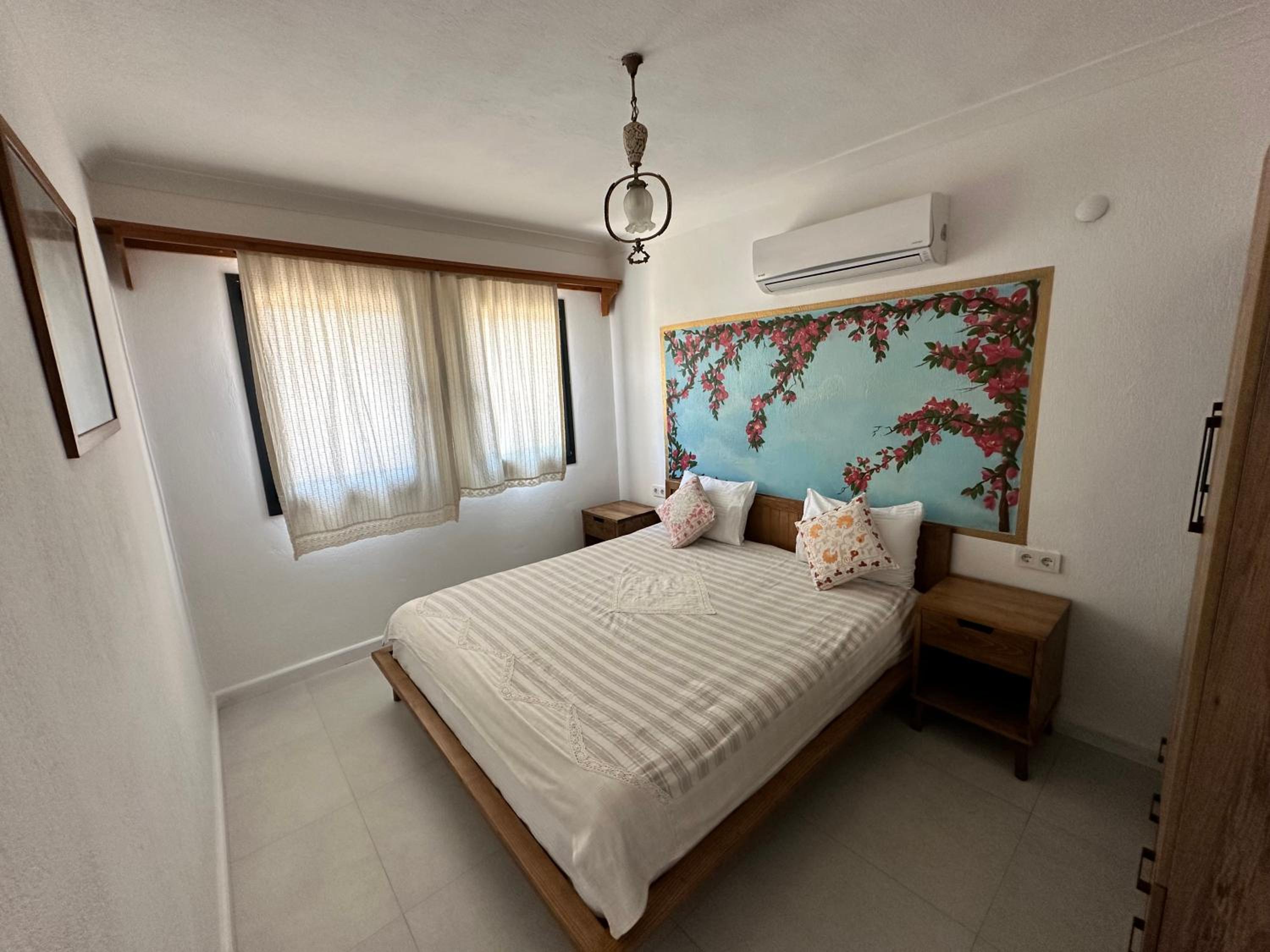 Family Room - Photo 6