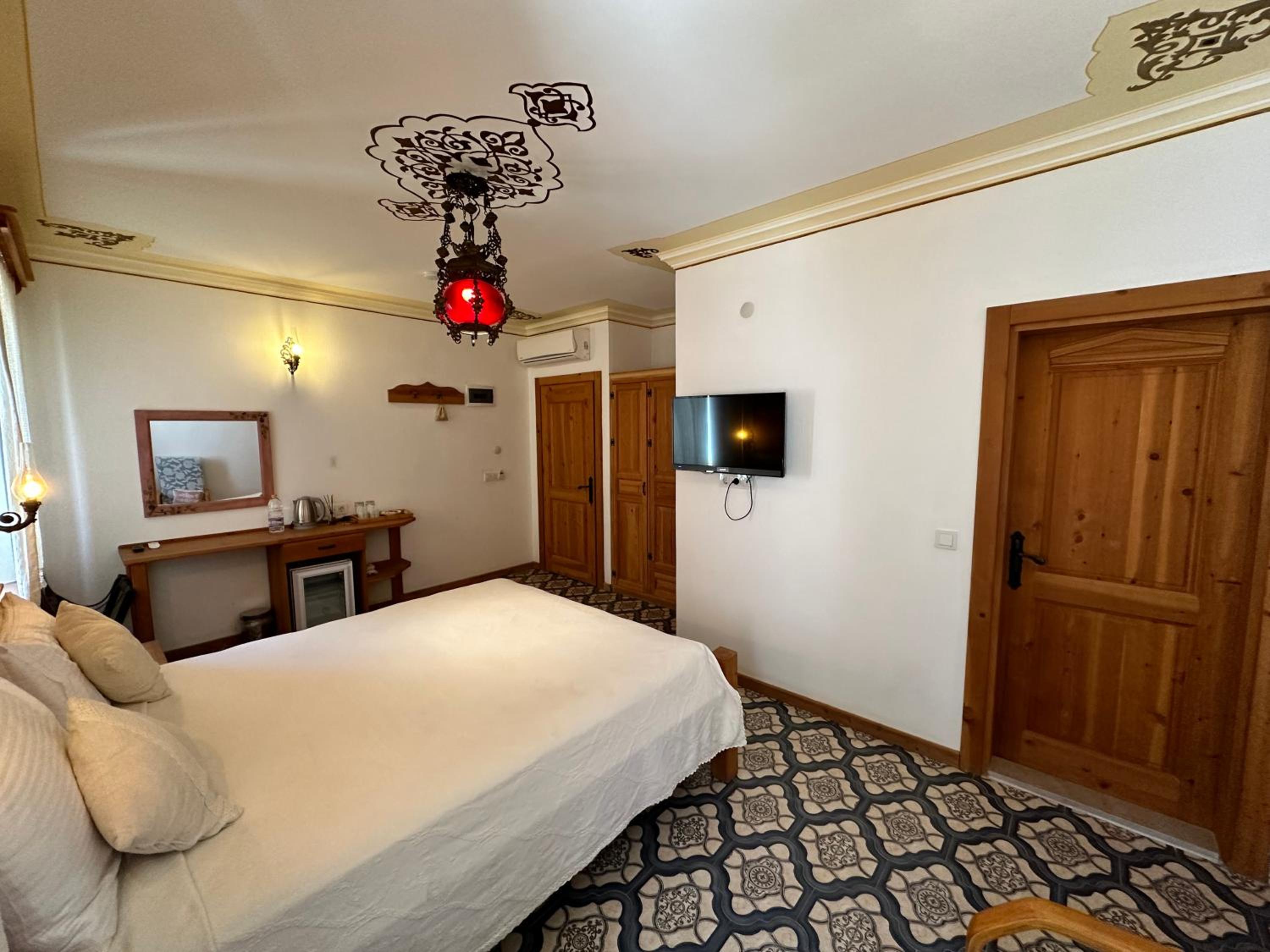 Deluxe Double Room - Photo 4