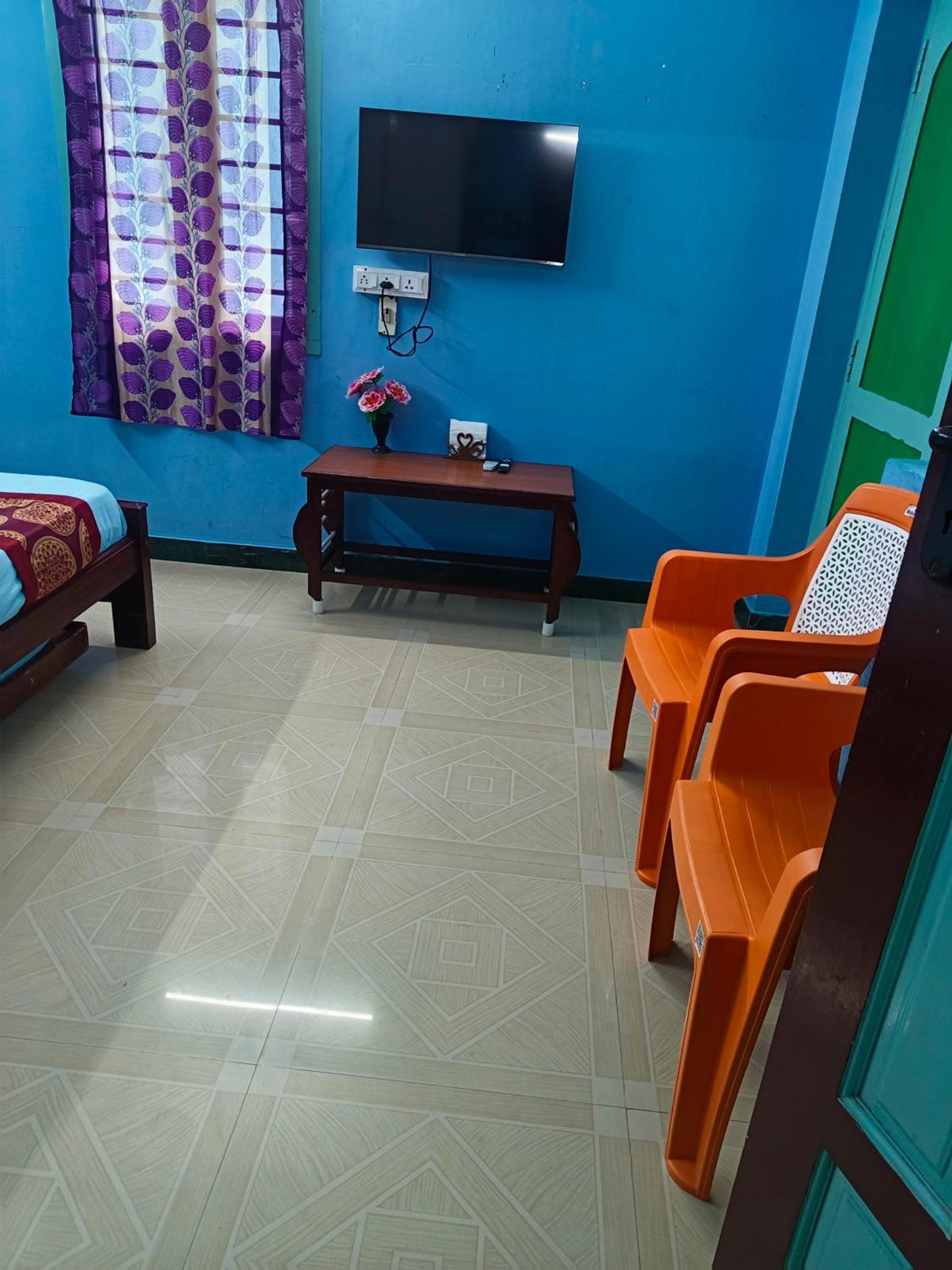 Apartment With Terrace photo 3