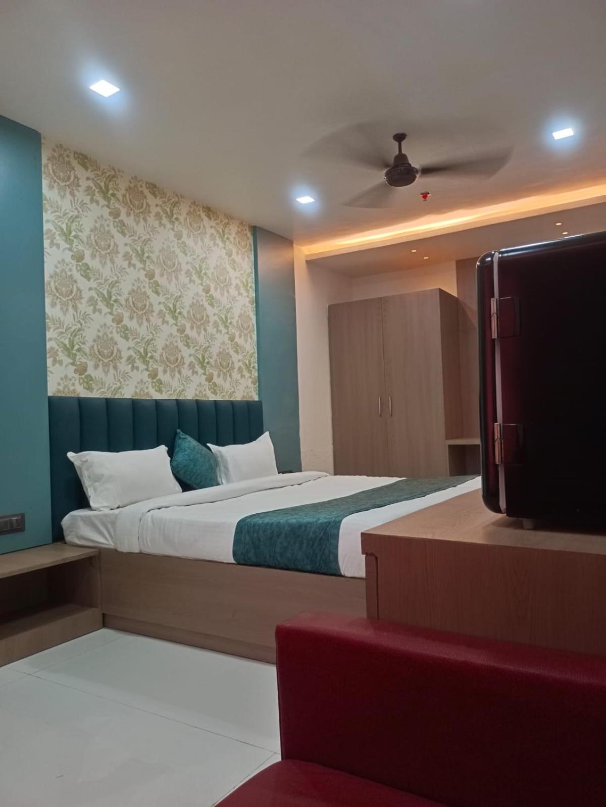 Deluxe Double Room photo 2