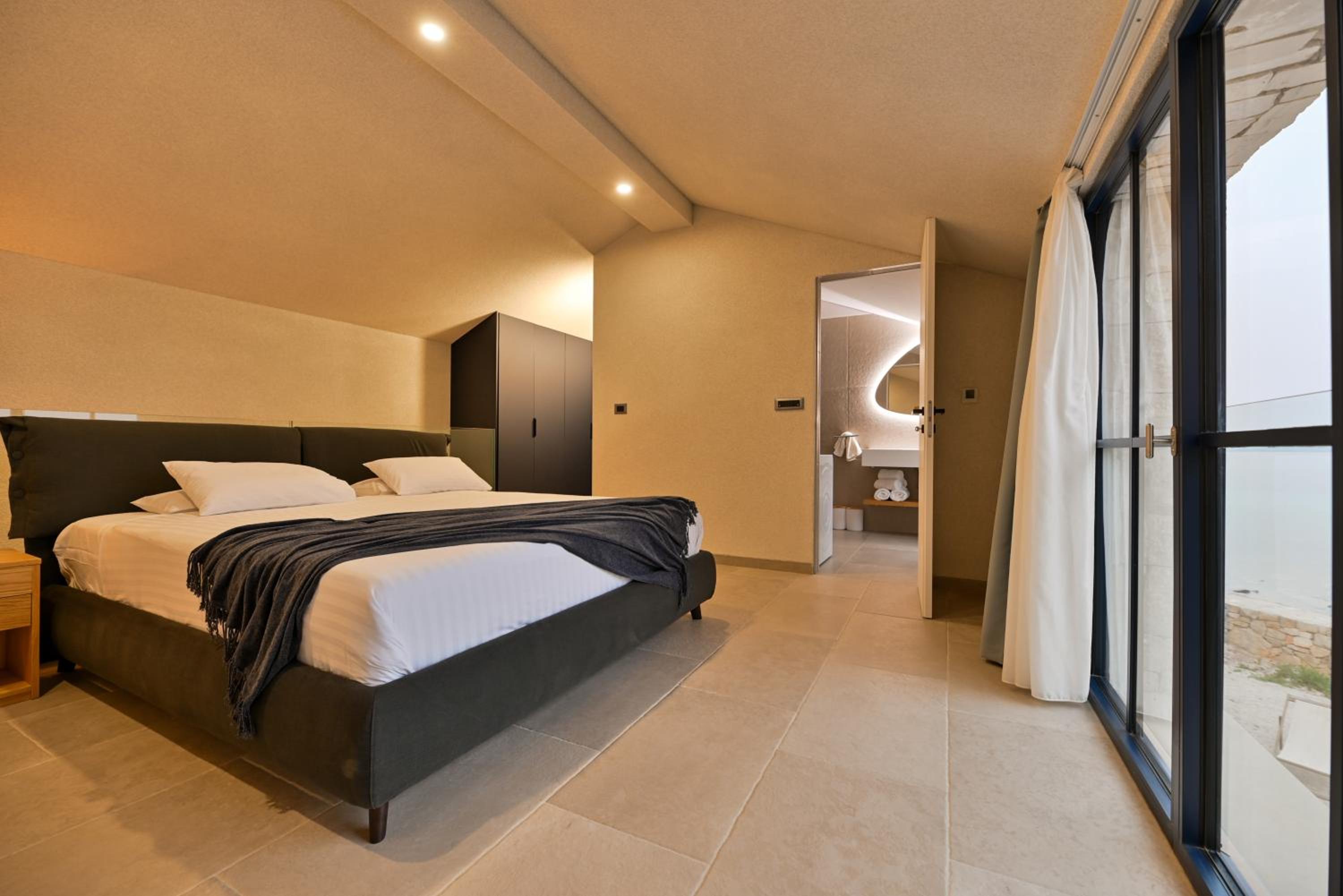 One-Bedroom Villa photo 1