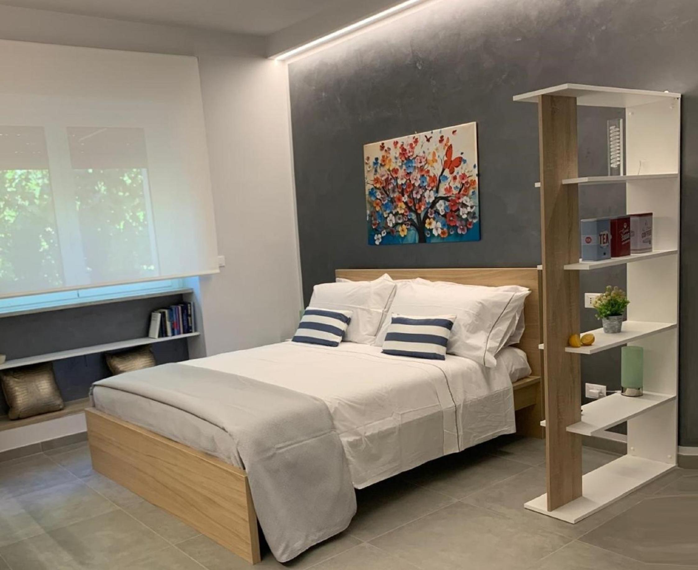 Studio Apartment with One Double Bed photo 2