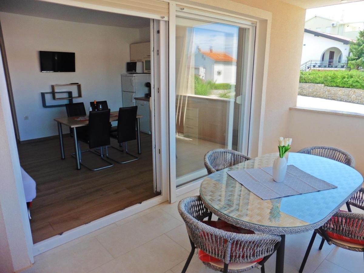Apartment with Terrace photo 2