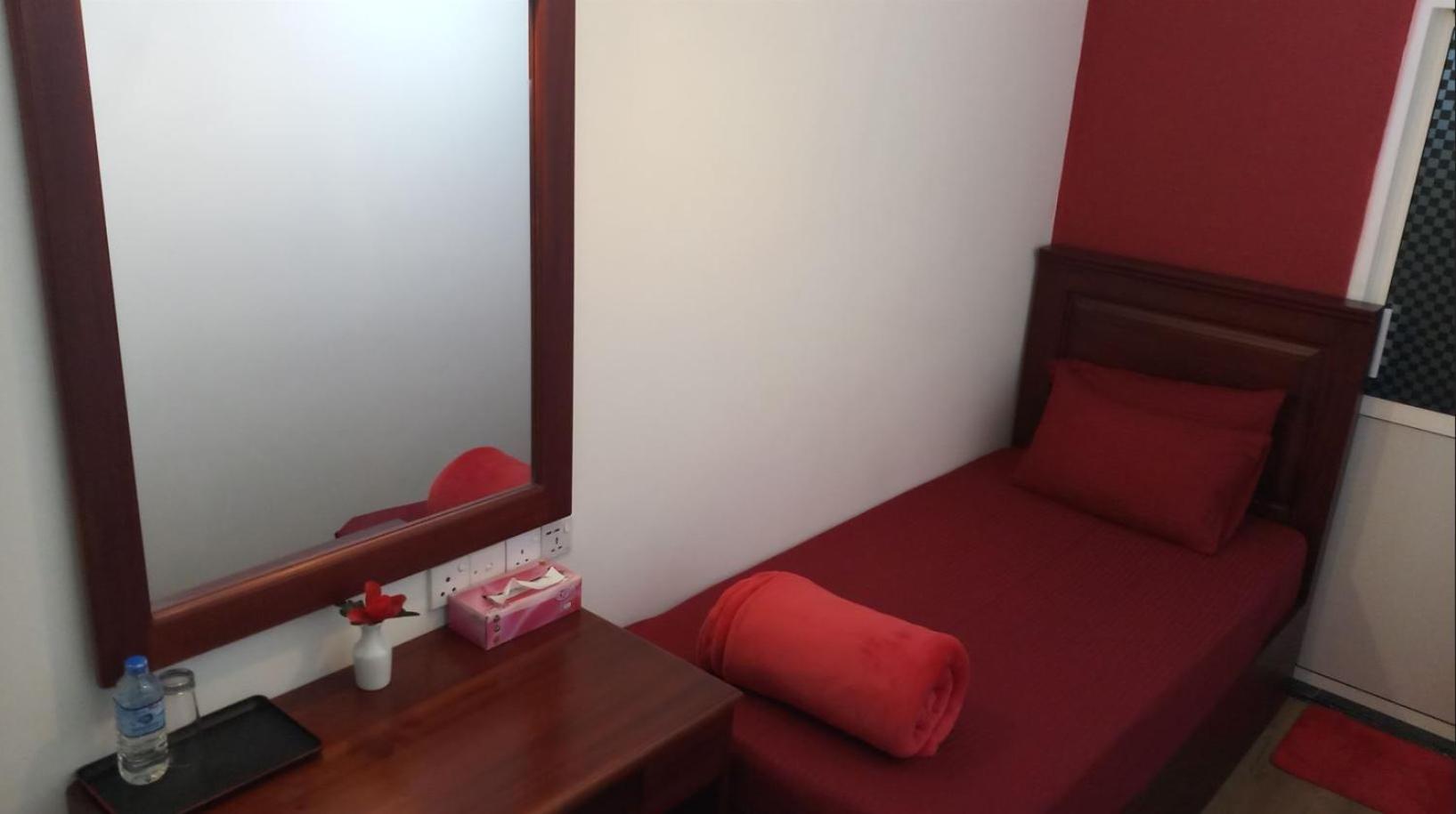 Deluxe Single Room
