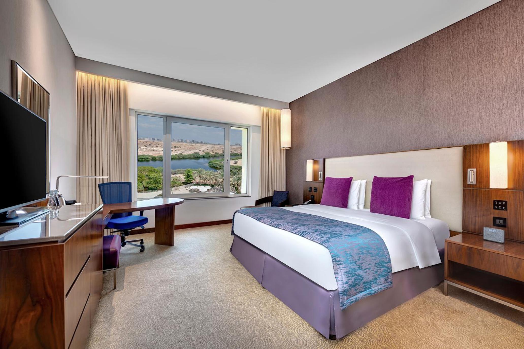 Premium King Room with Garden View - Lounge Access - Photo 1