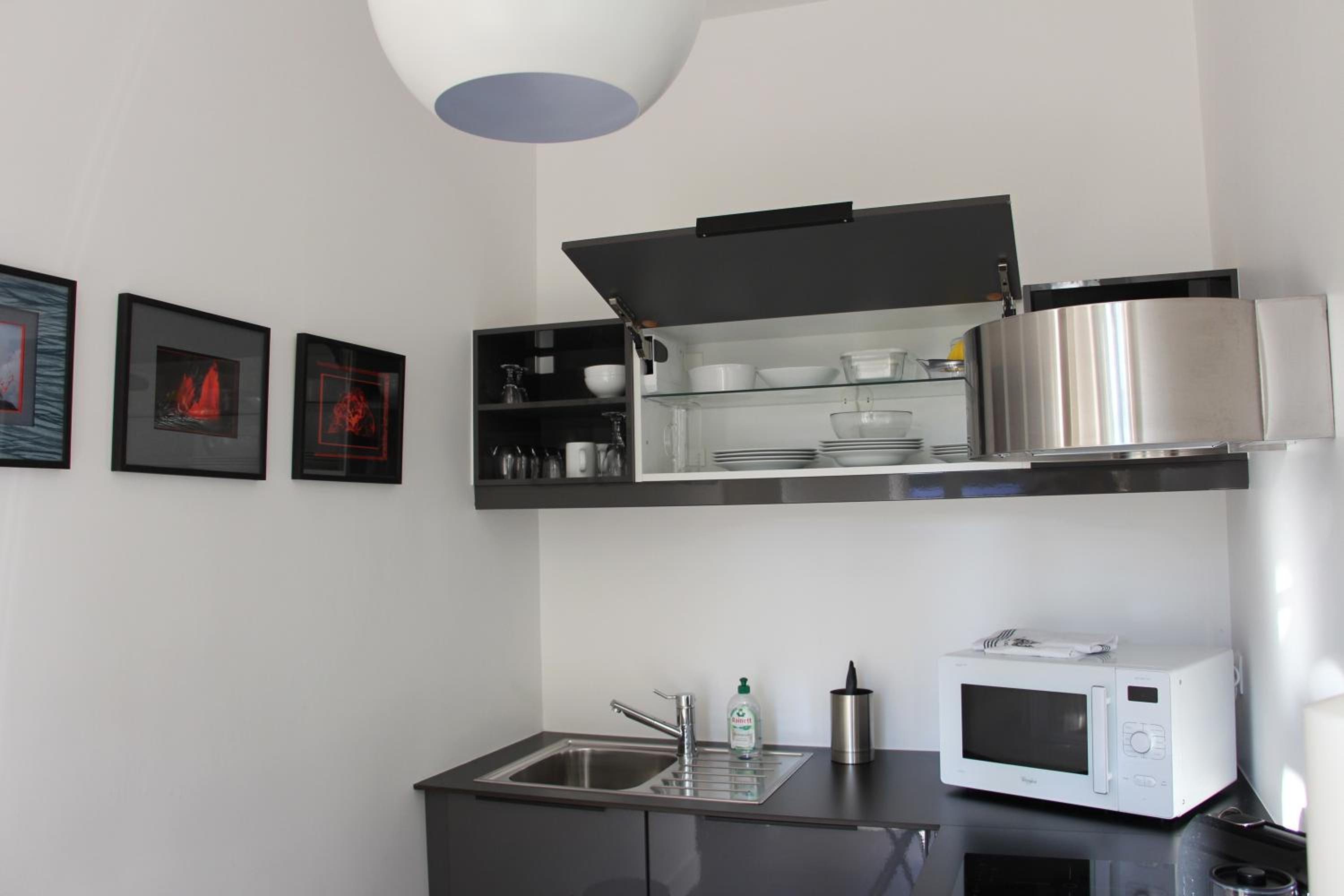 Studio Apartment photo 2