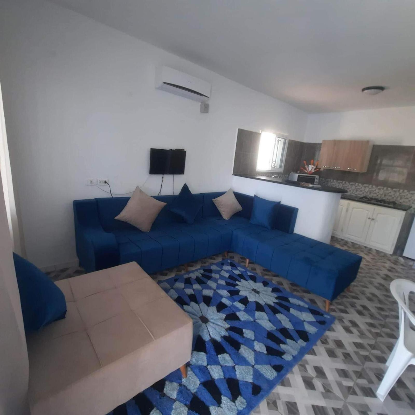 Four-Bedroom House photo 1
