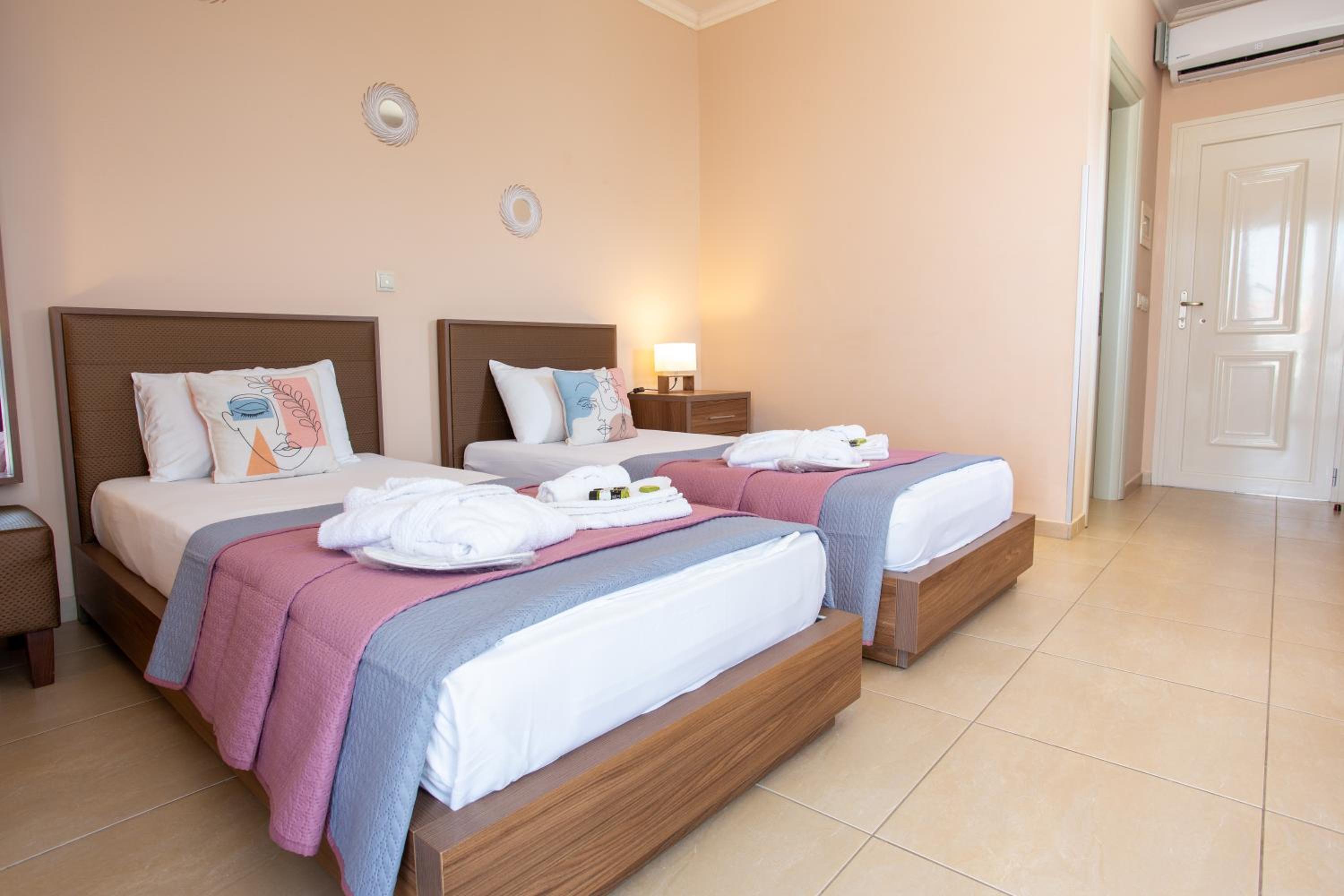 Twin Room with Balcony