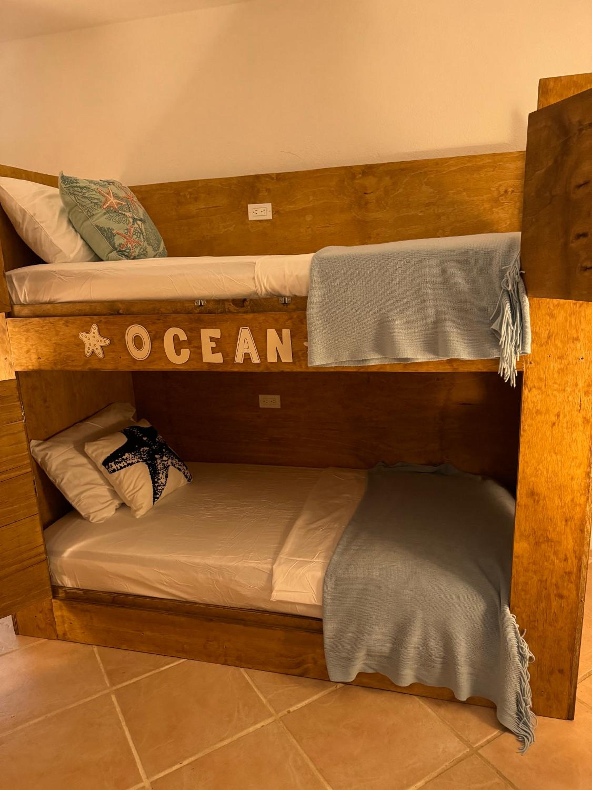 Single Bed In Dormitory Room photo 2