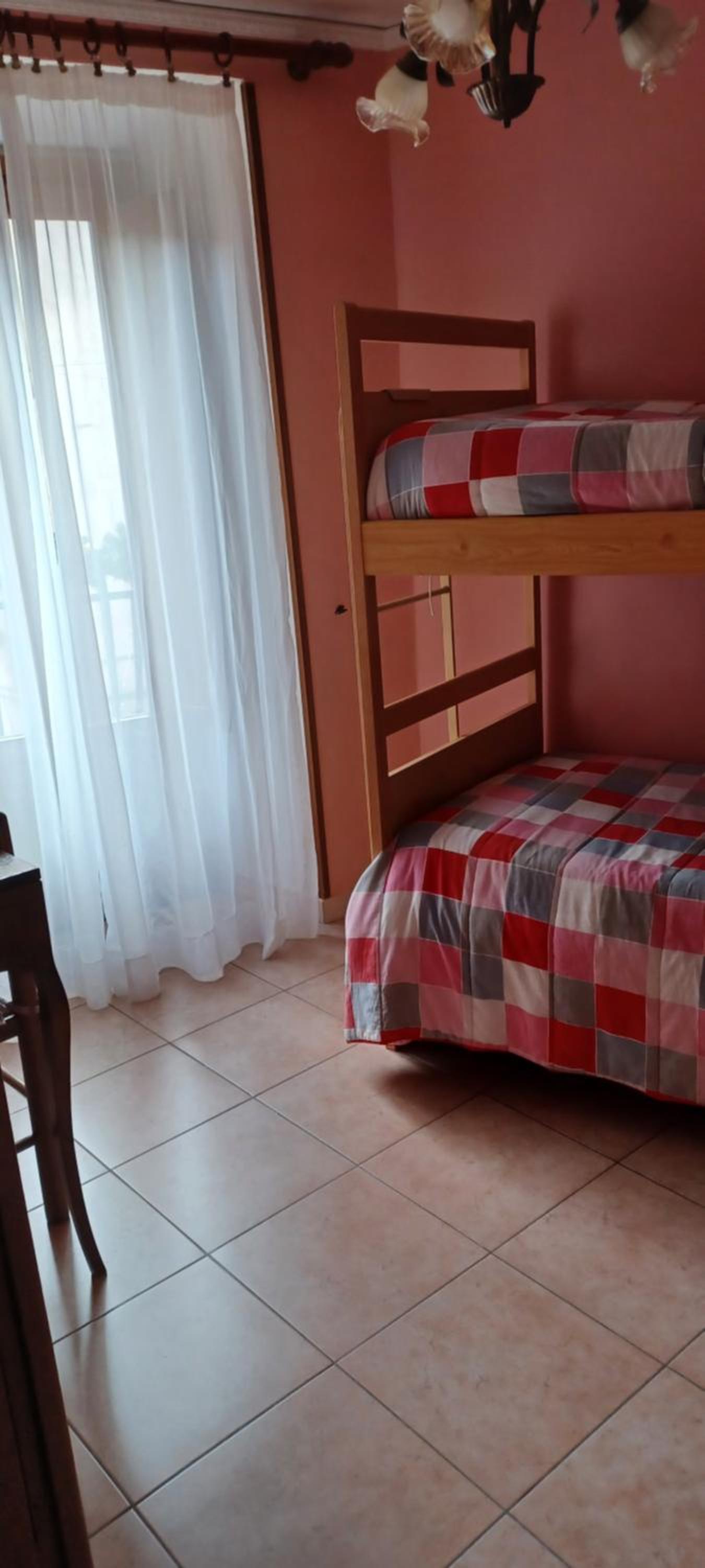 Quadruple Room with Balcony - Photo 7