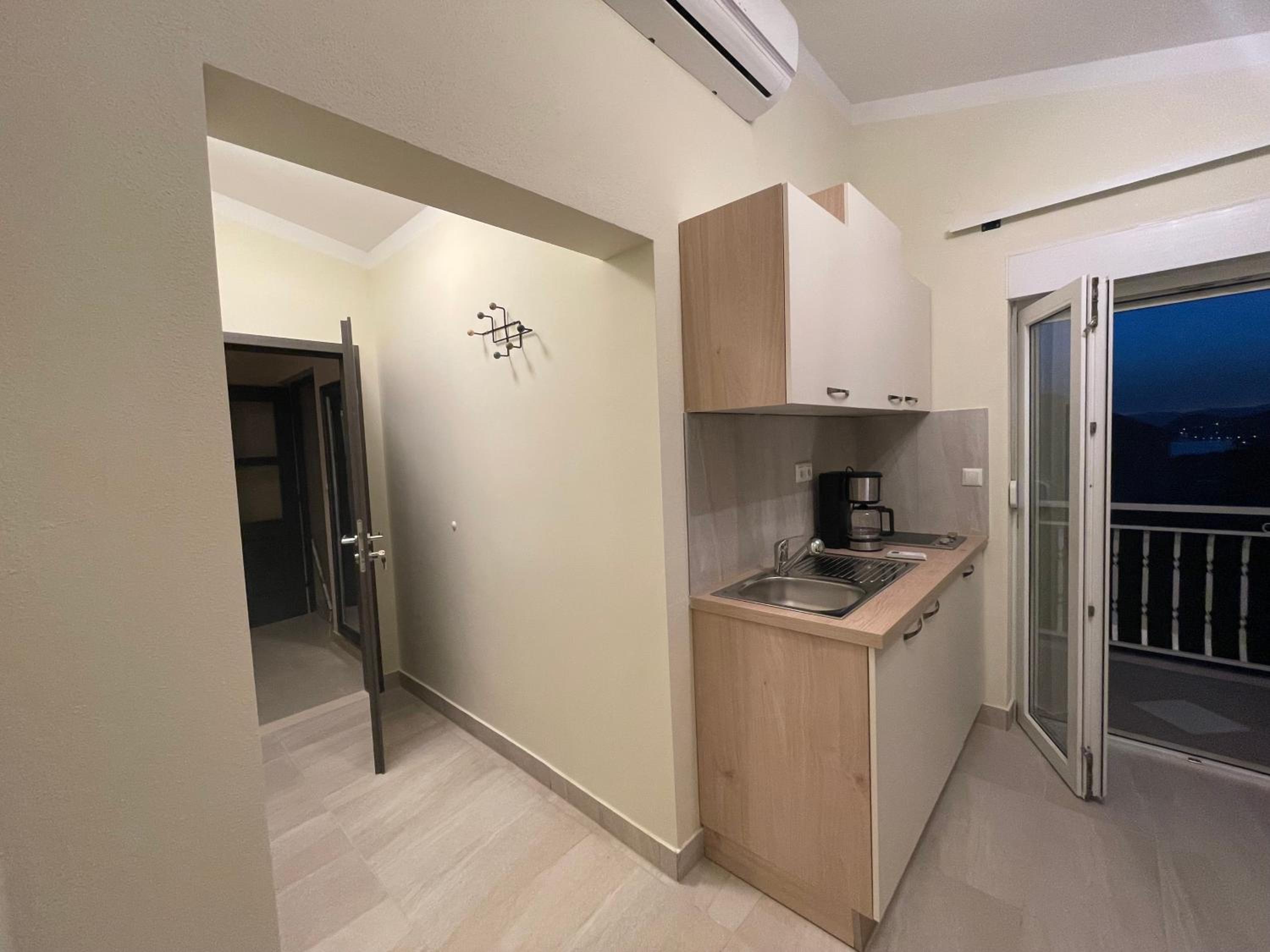 Family Studio - Photo 28