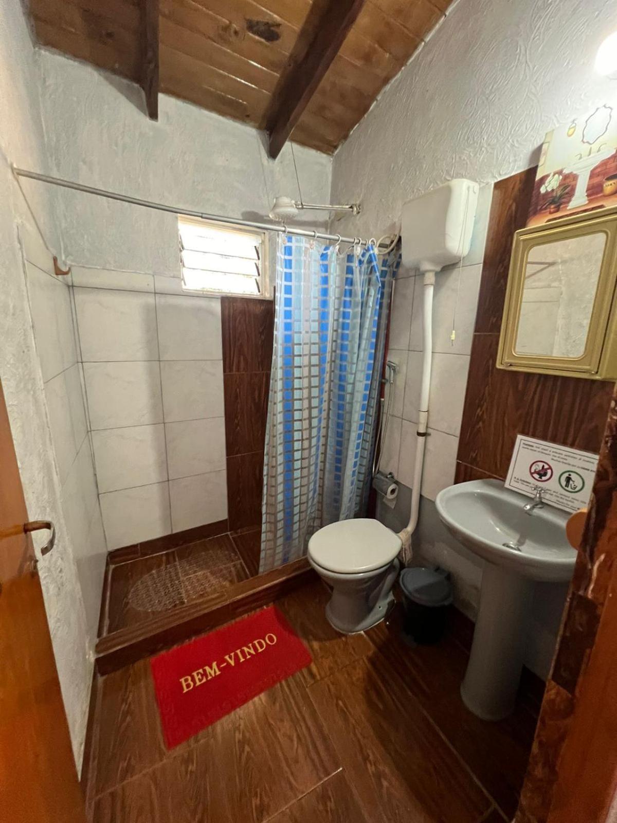 Double Room with Shared Bathroom photo 3