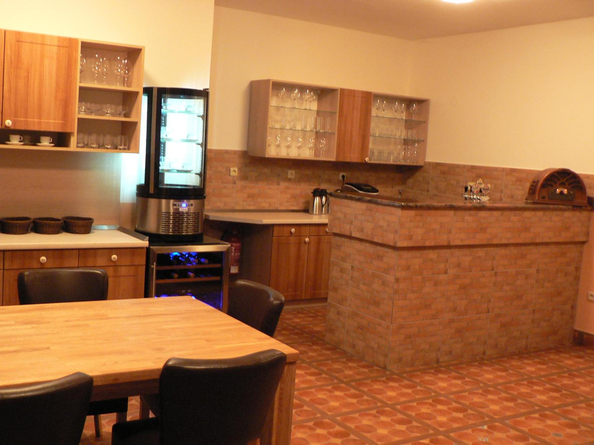 Family Studio 3 - Photo 40
