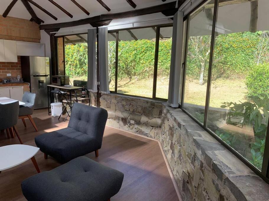 One-Bedroom House photo 1