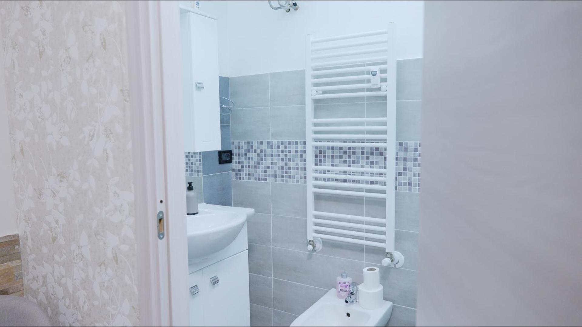 Double Room with Private Bathroom photo 3