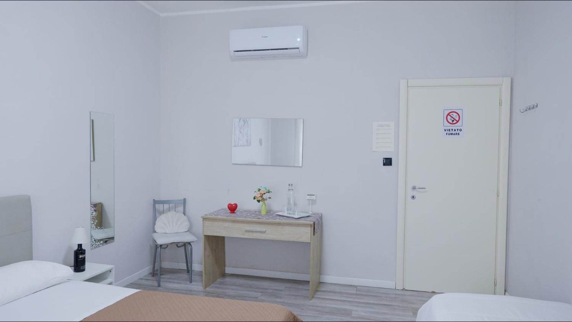 Triple Room with Private Bathroom photo 2