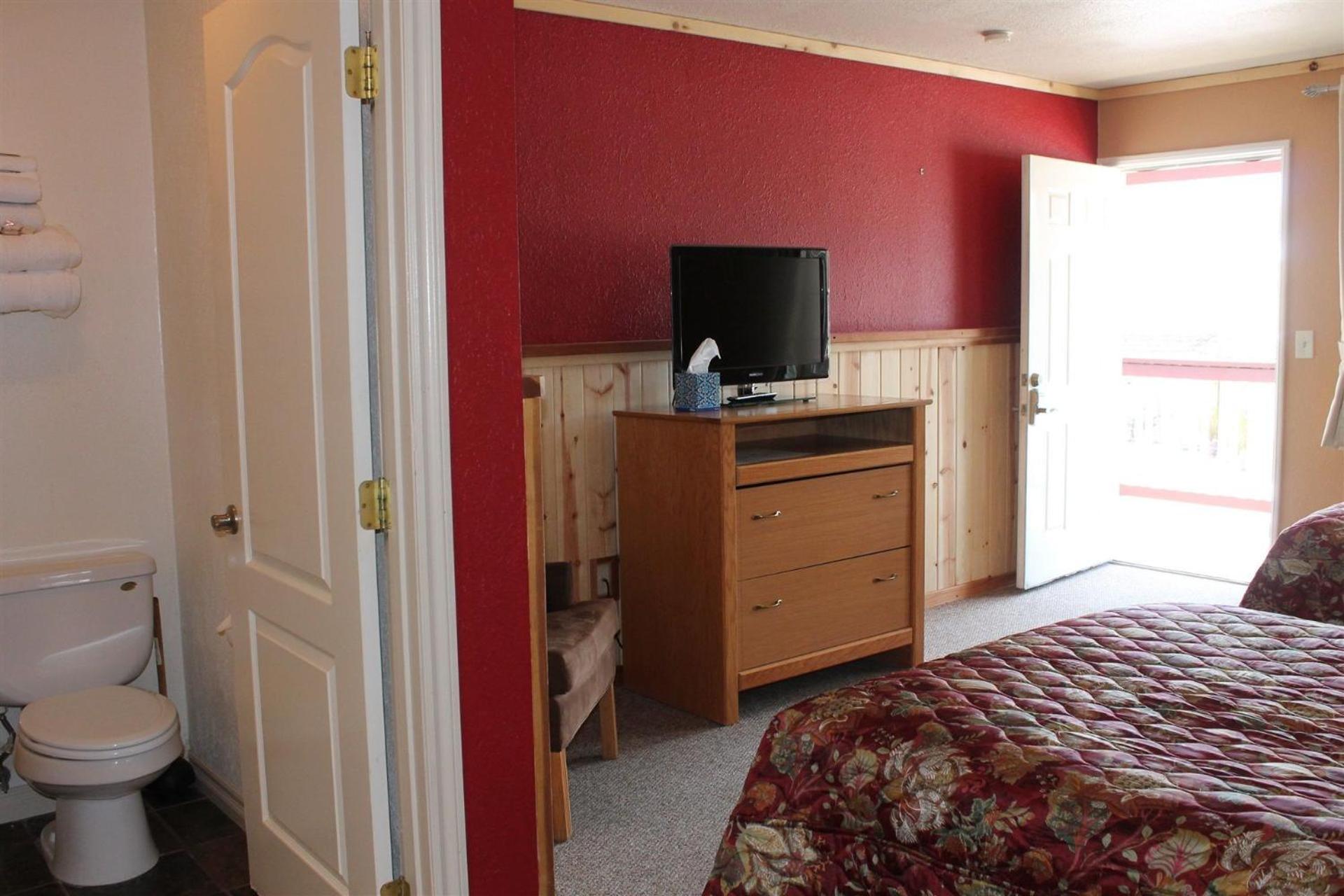 Double Room with Two Double Beds - Photo 2