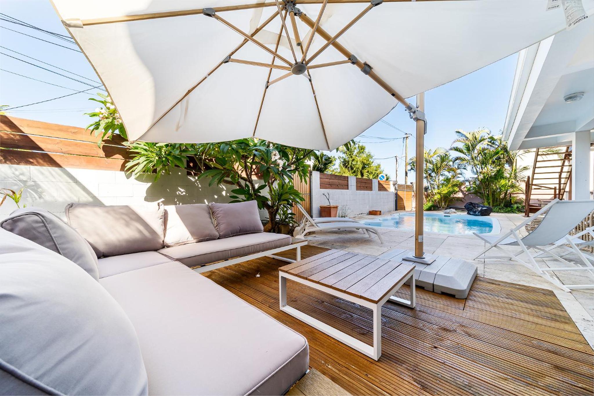 Villa photo 1