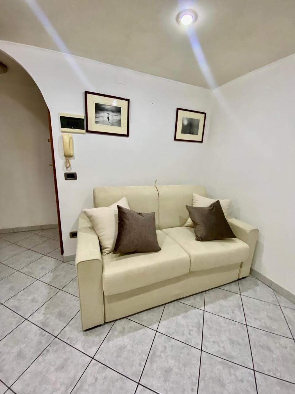 One-Bedroom Apartment photo 3