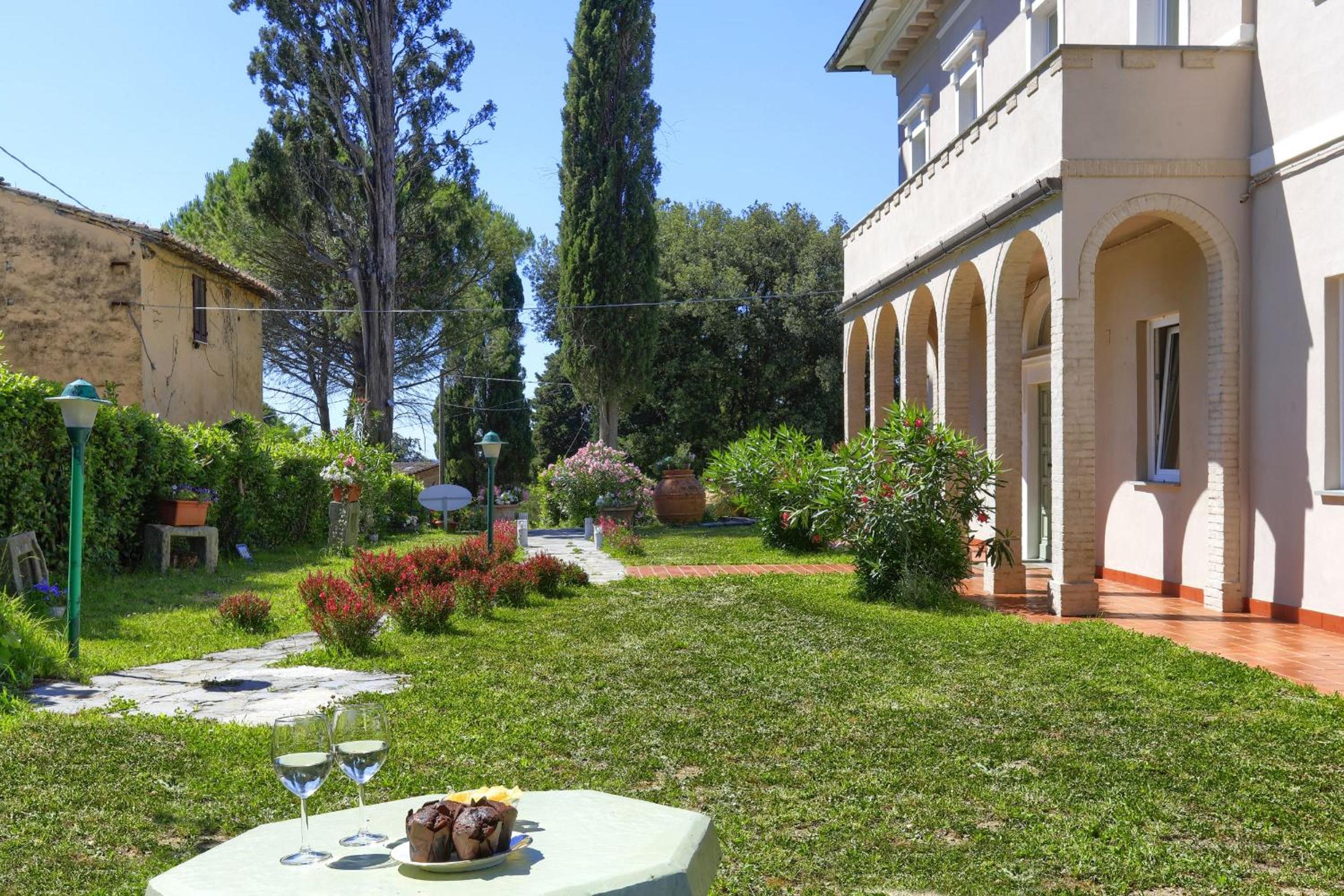 Villa with Private Pool photo 3