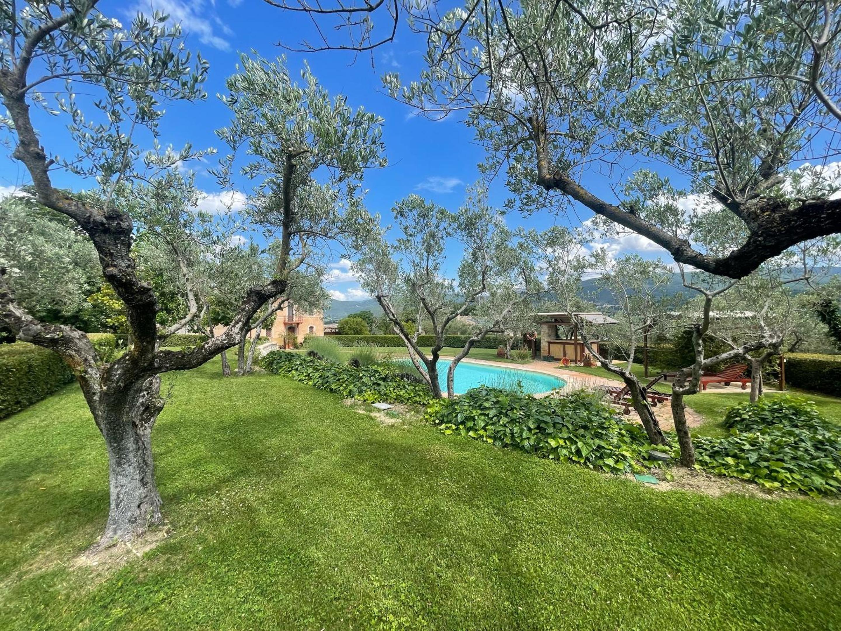 Villa photo 2