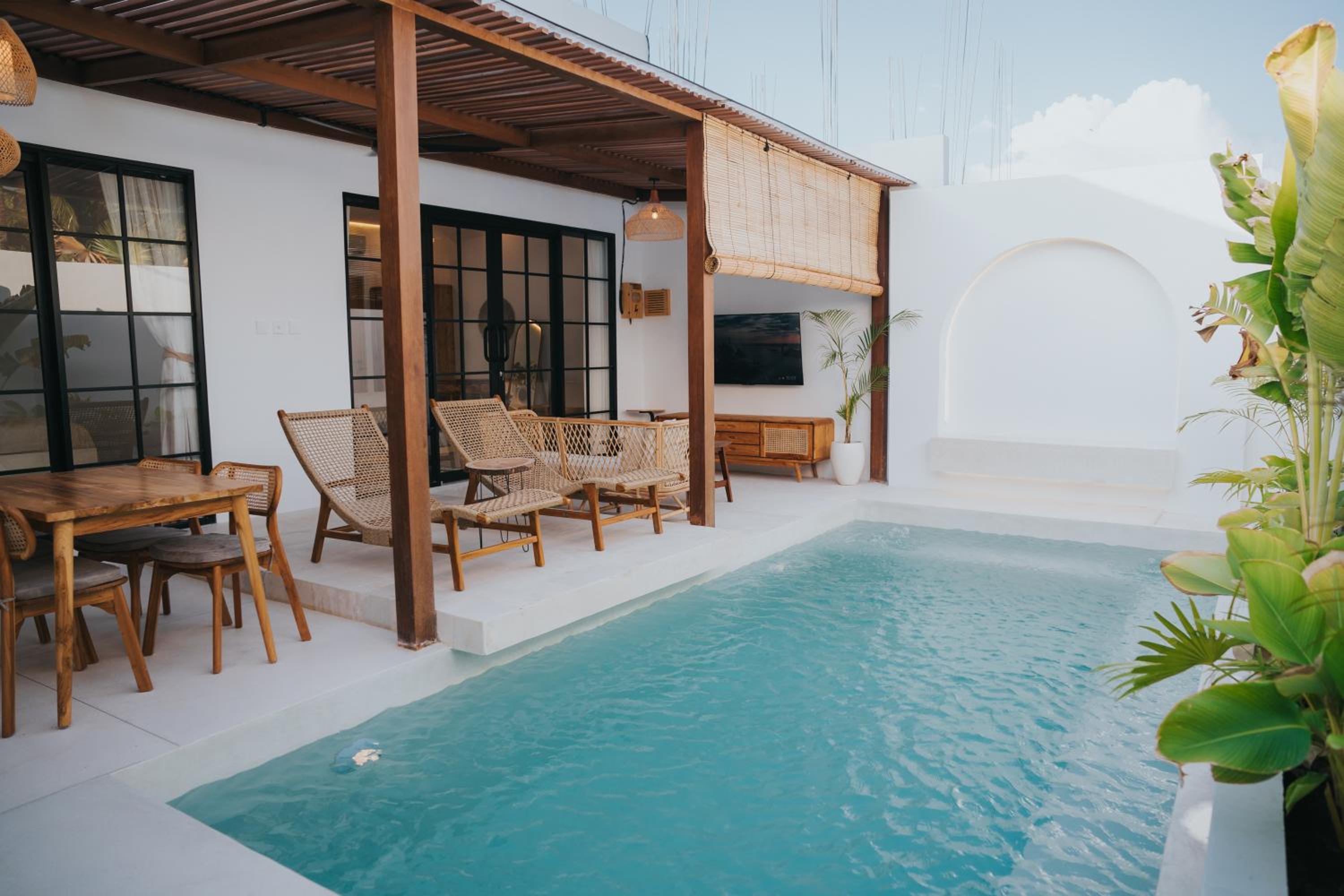 Villa with Private Pool photo 2