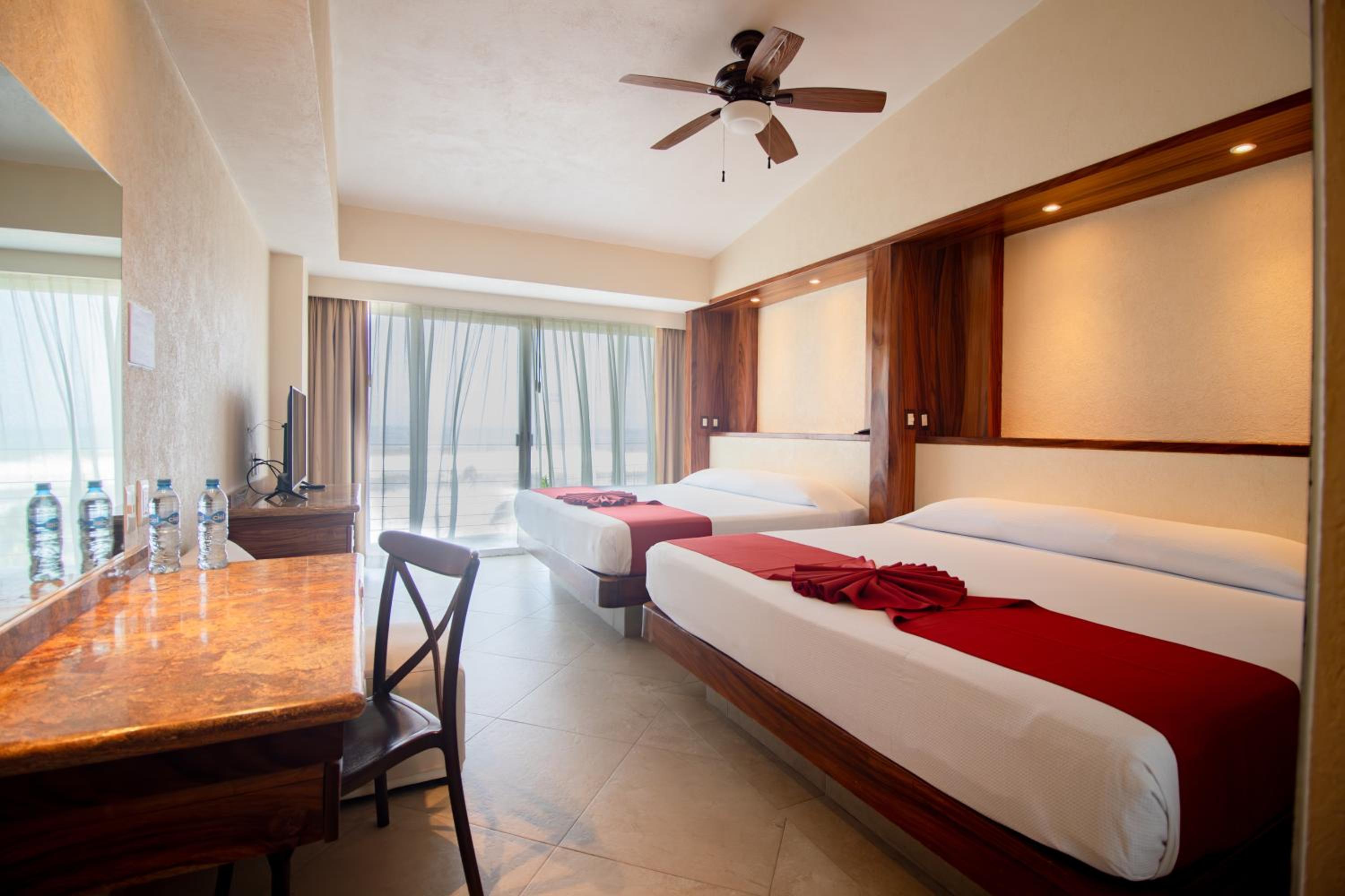King Suite with Sea View