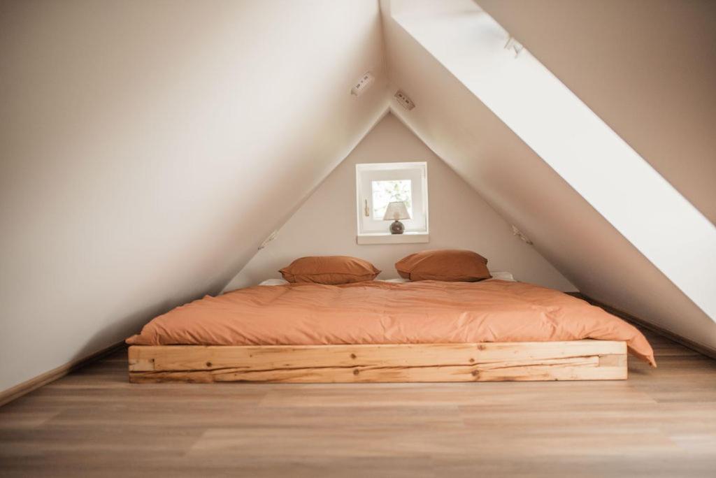 One-Bedroom House photo 1