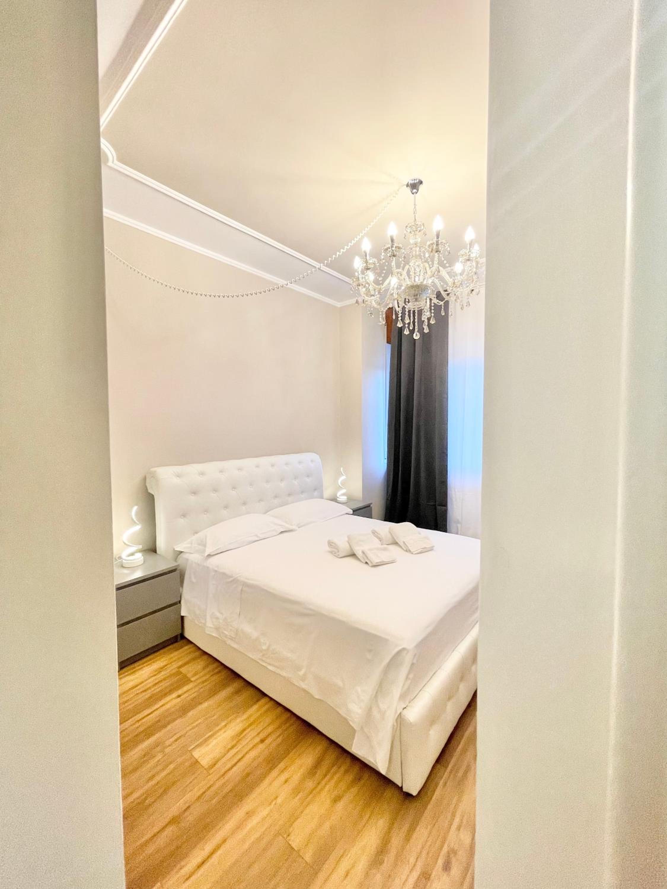 King Room with Balcony photo 2