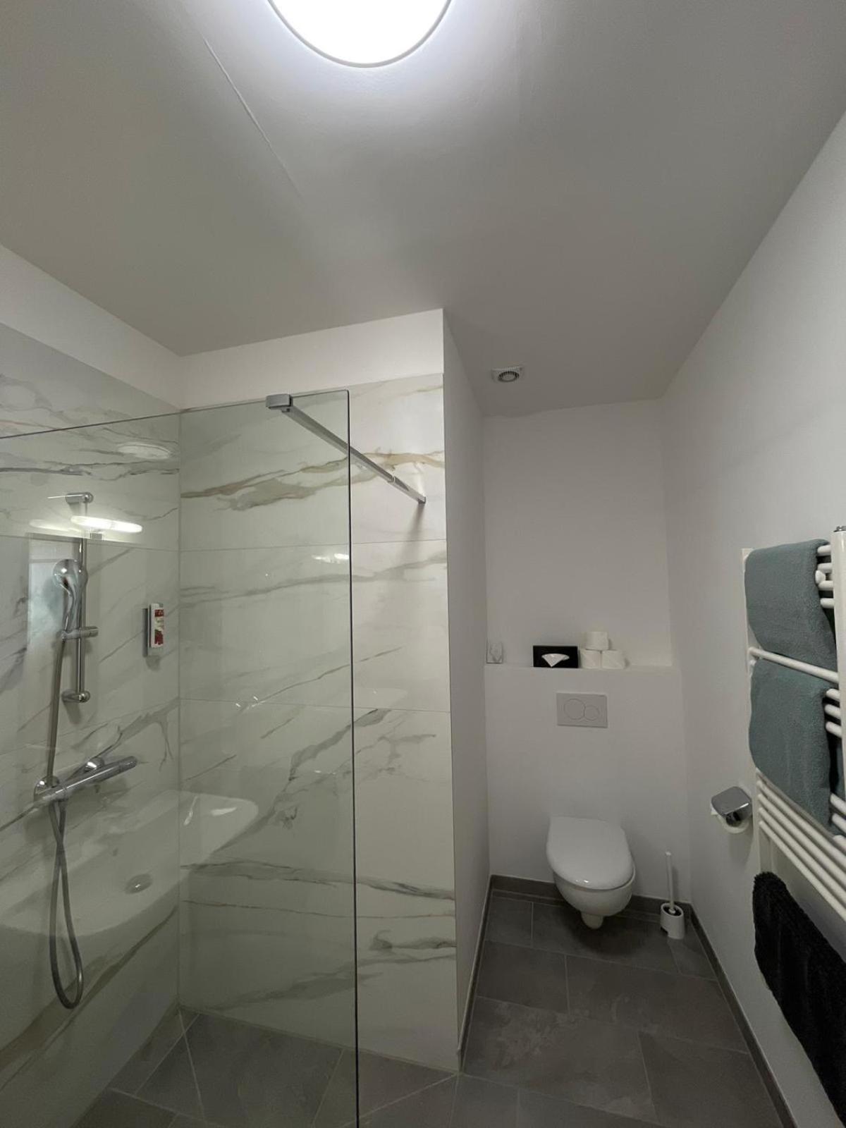 Two-Bedroom Apartment with Terrace photo 2