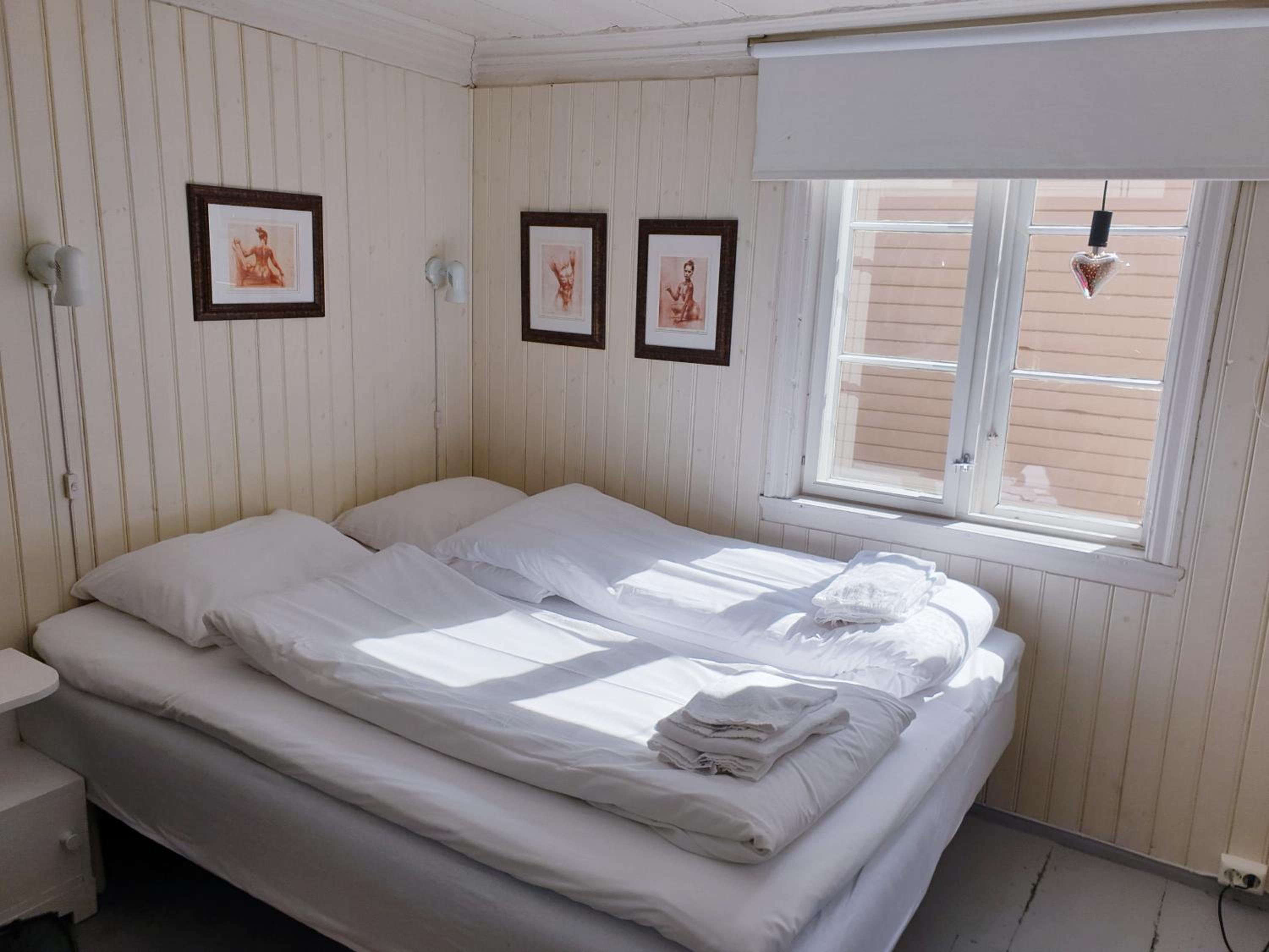 Four-Bedroom House photo 1