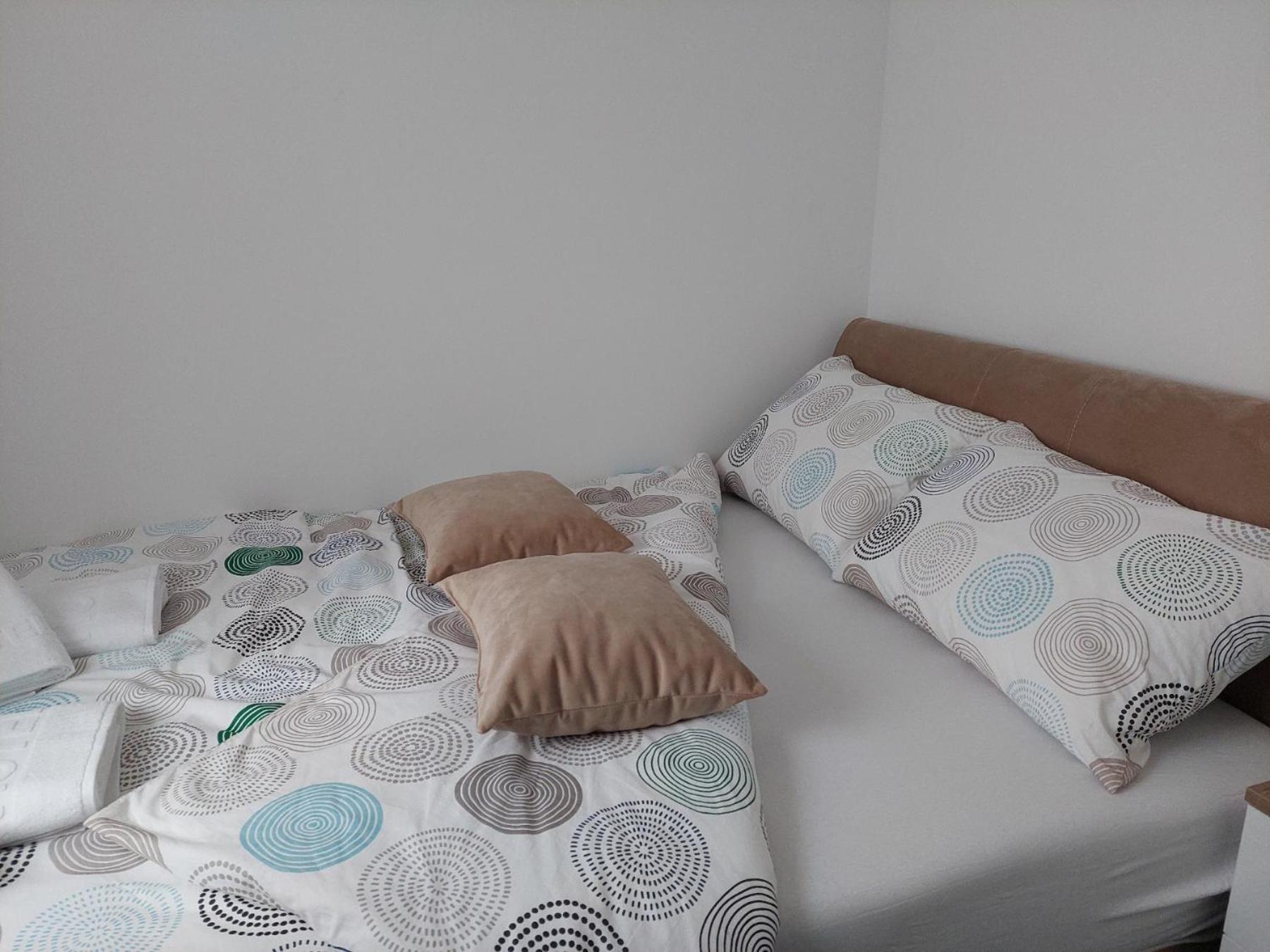 Three-Bedroom Apartment photo 3