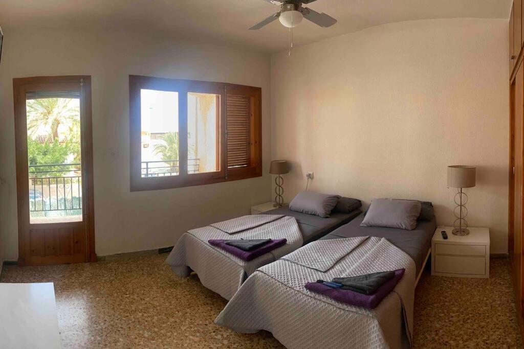 Casa de cuatro habitaciones