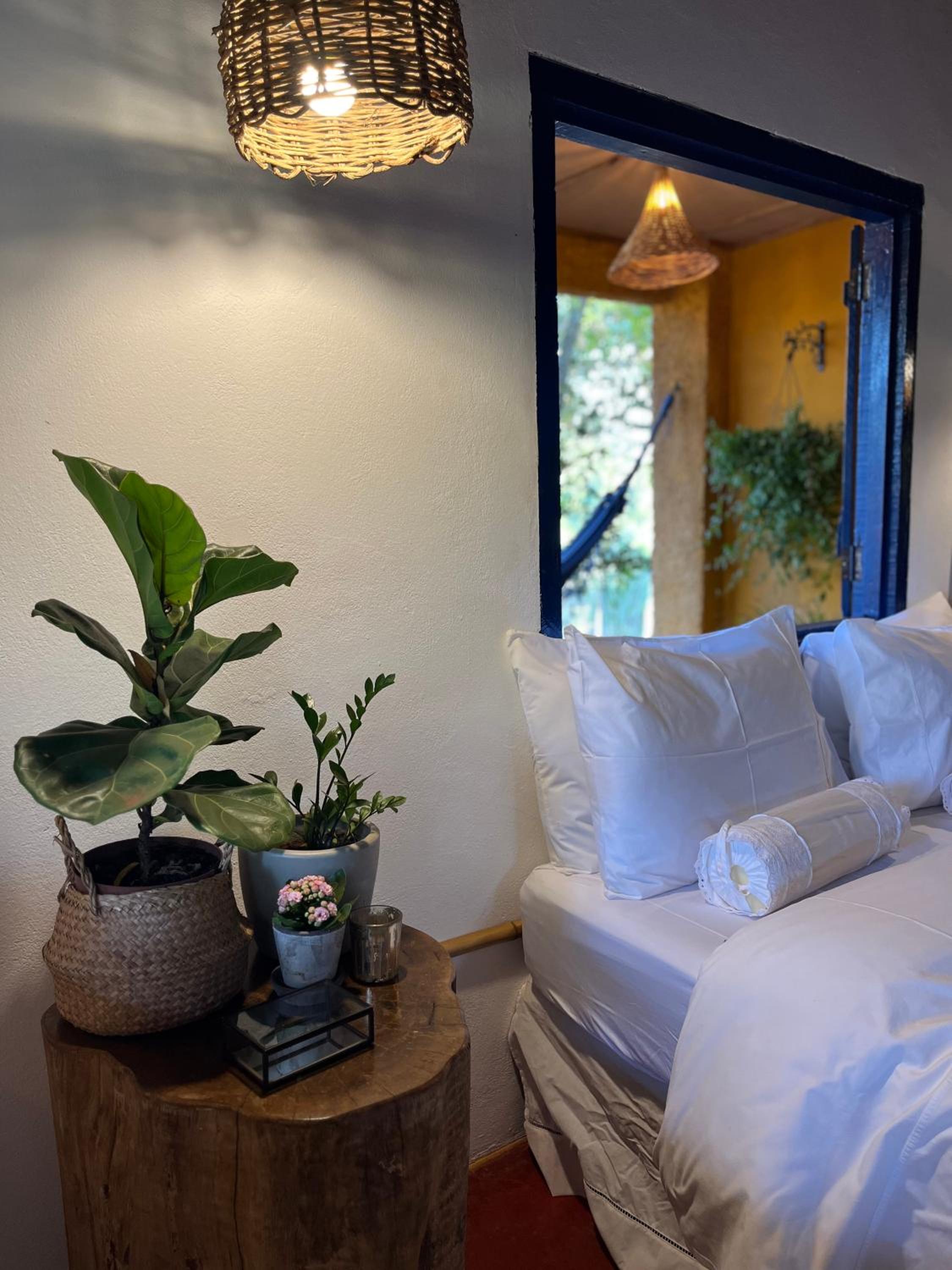 Queen Room with Balcony photo 3