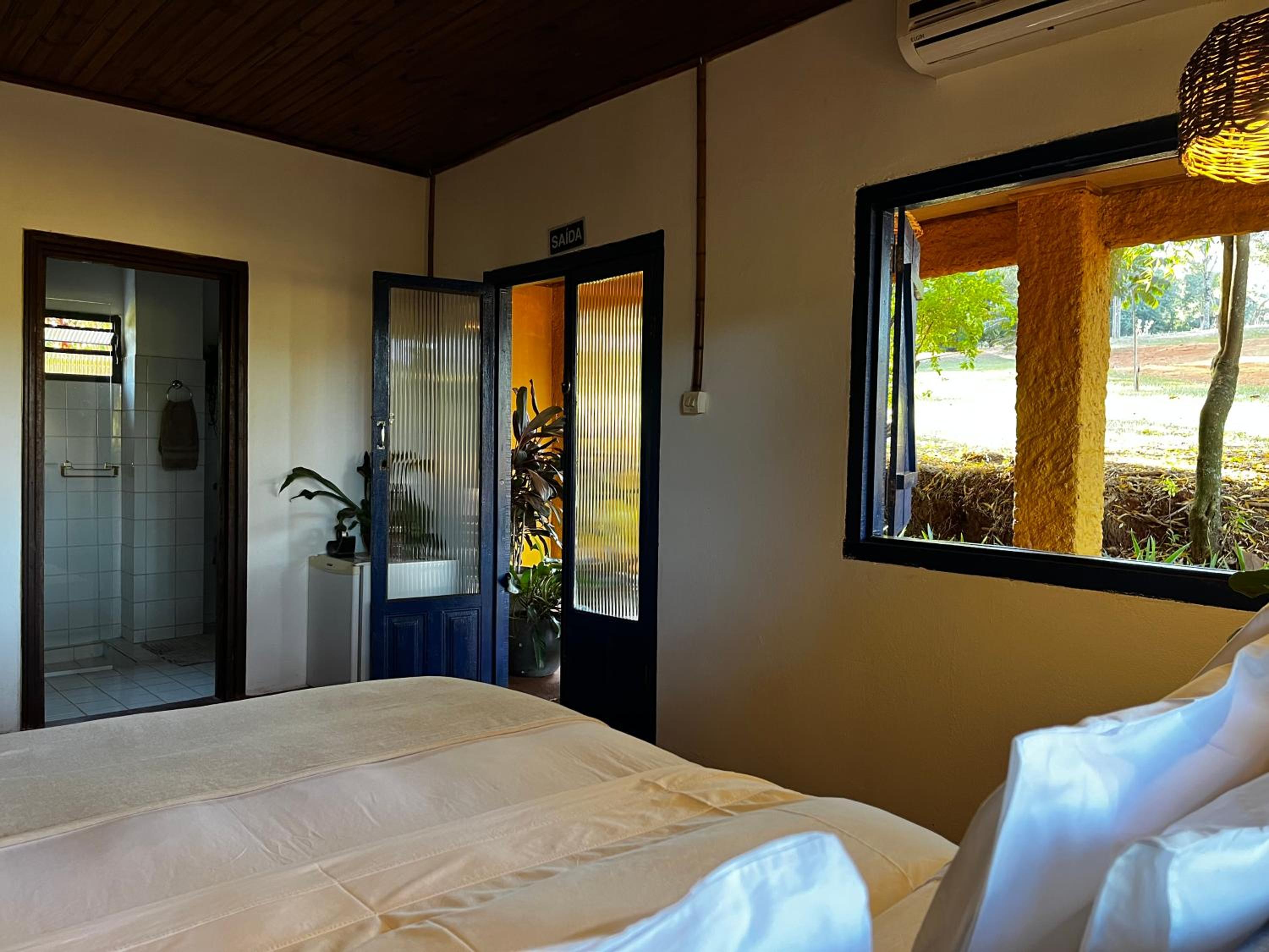 Queen Room with Balcony photo 2