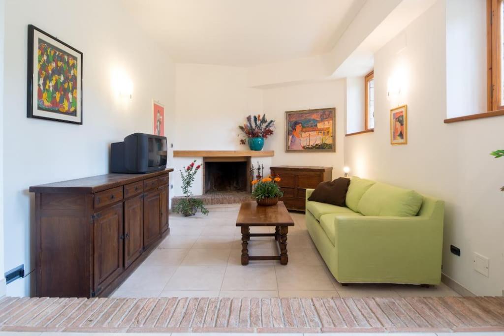 Villa photo 1