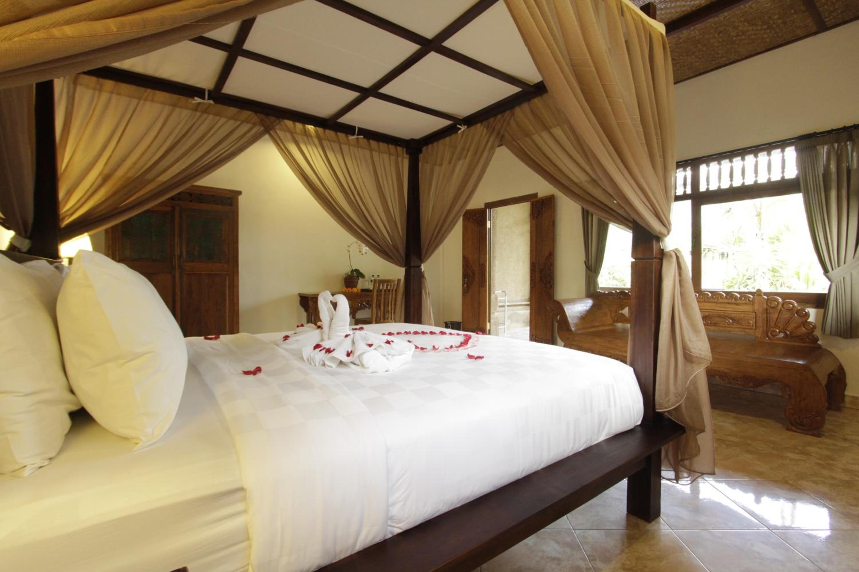 One-Bedroom Suite with Garden View