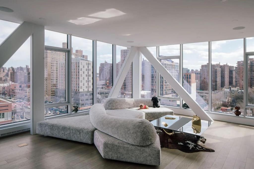 Four-Bedroom Penthouse Apartment photo 1