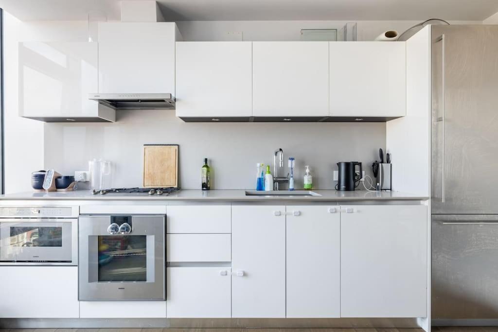 Four-Bedroom Penthouse Apartment photo 2
