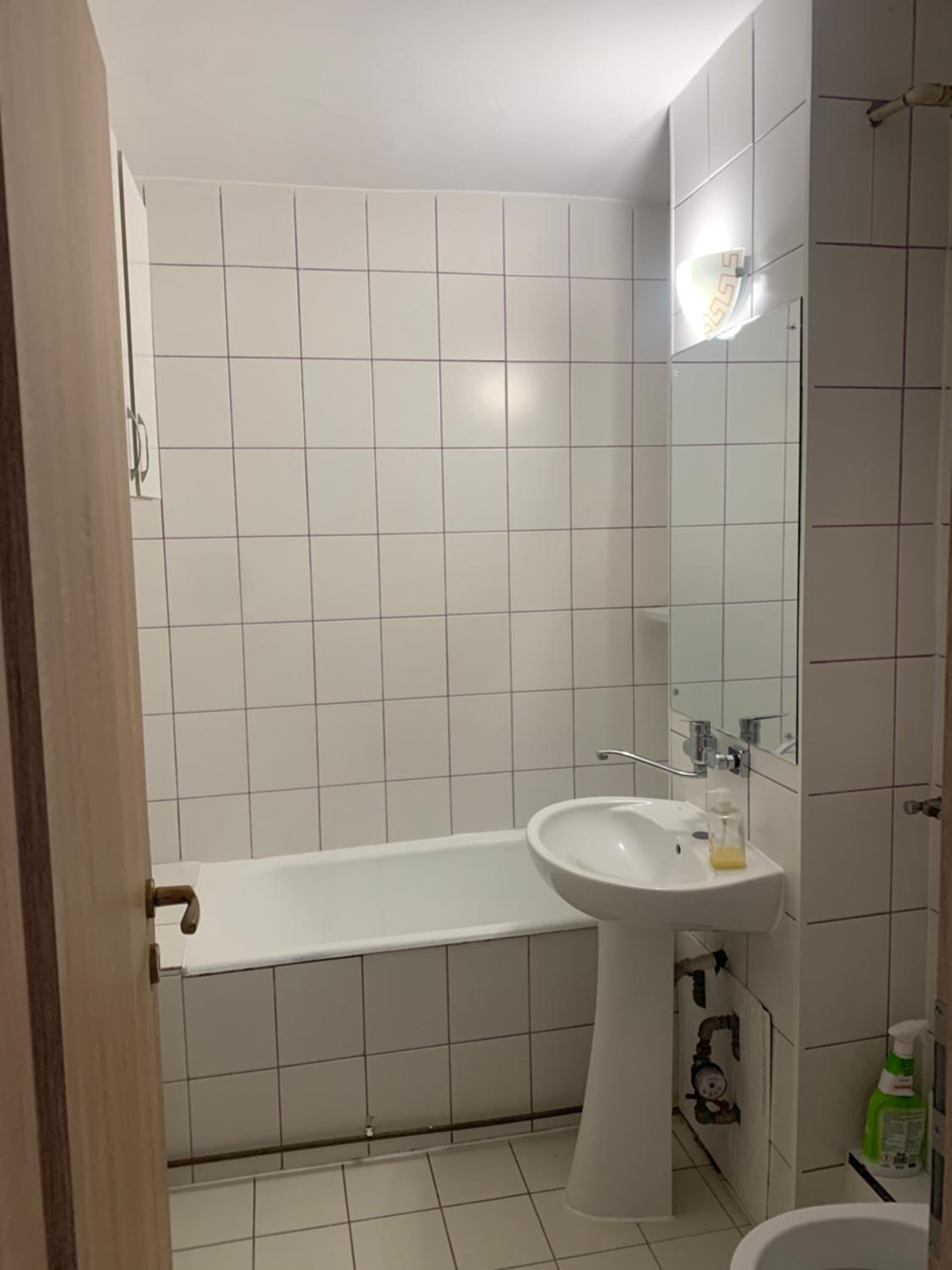 Two-Bedroom Apartment - Photo 17